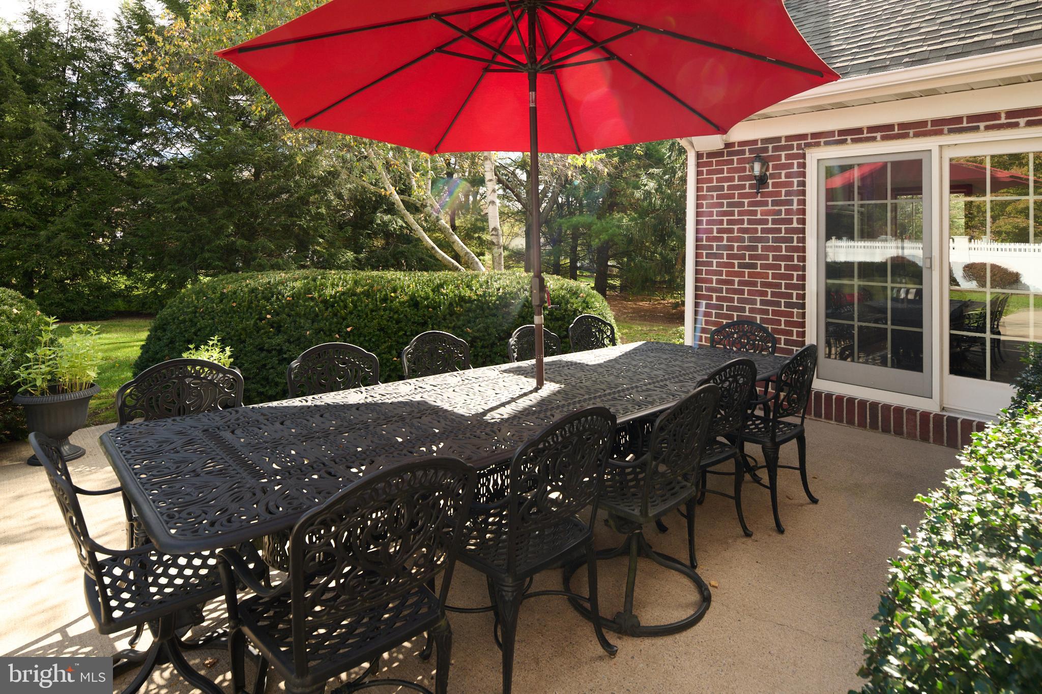 CENTRE HILLS - Residential