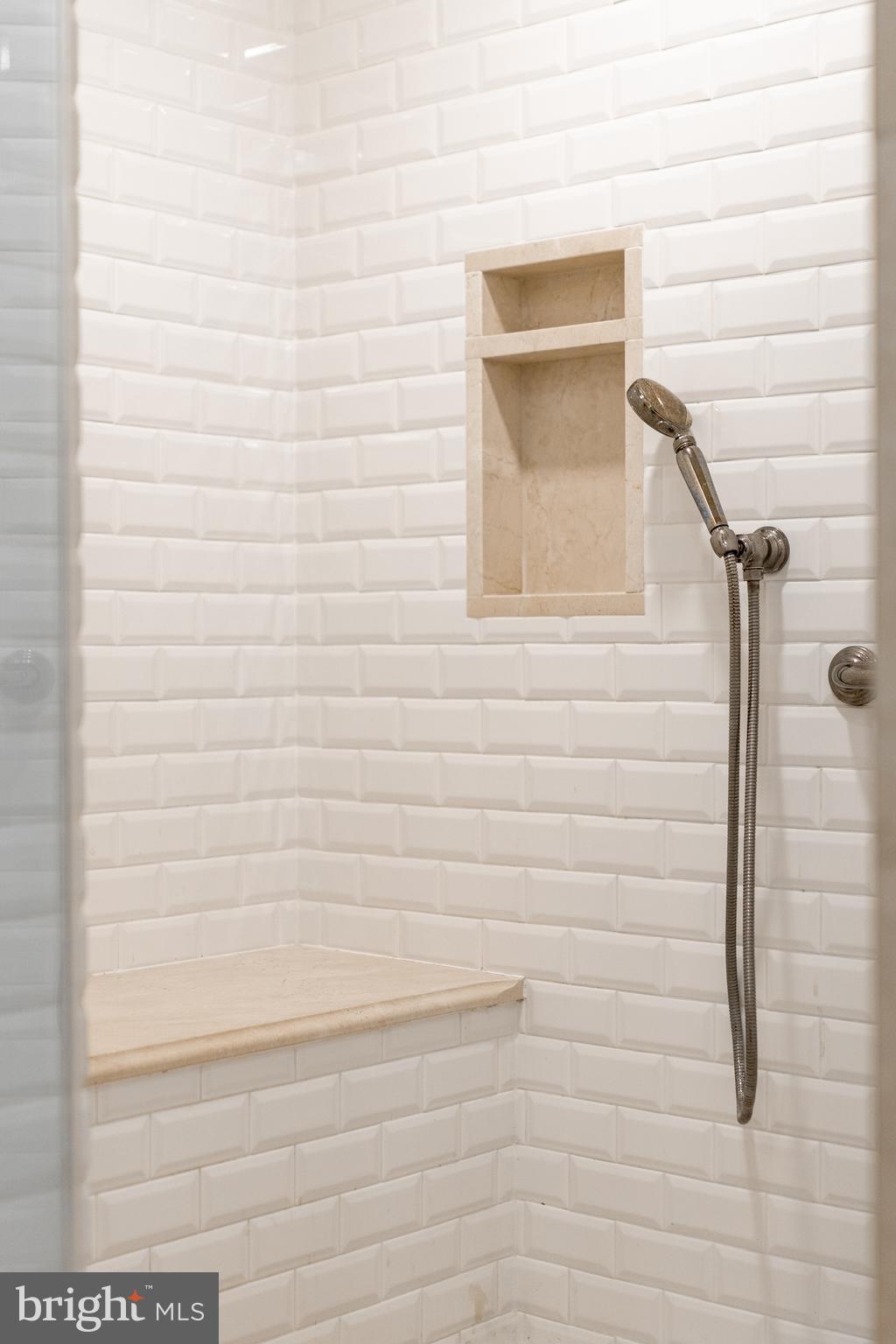 CENTRE HILLS - Residential