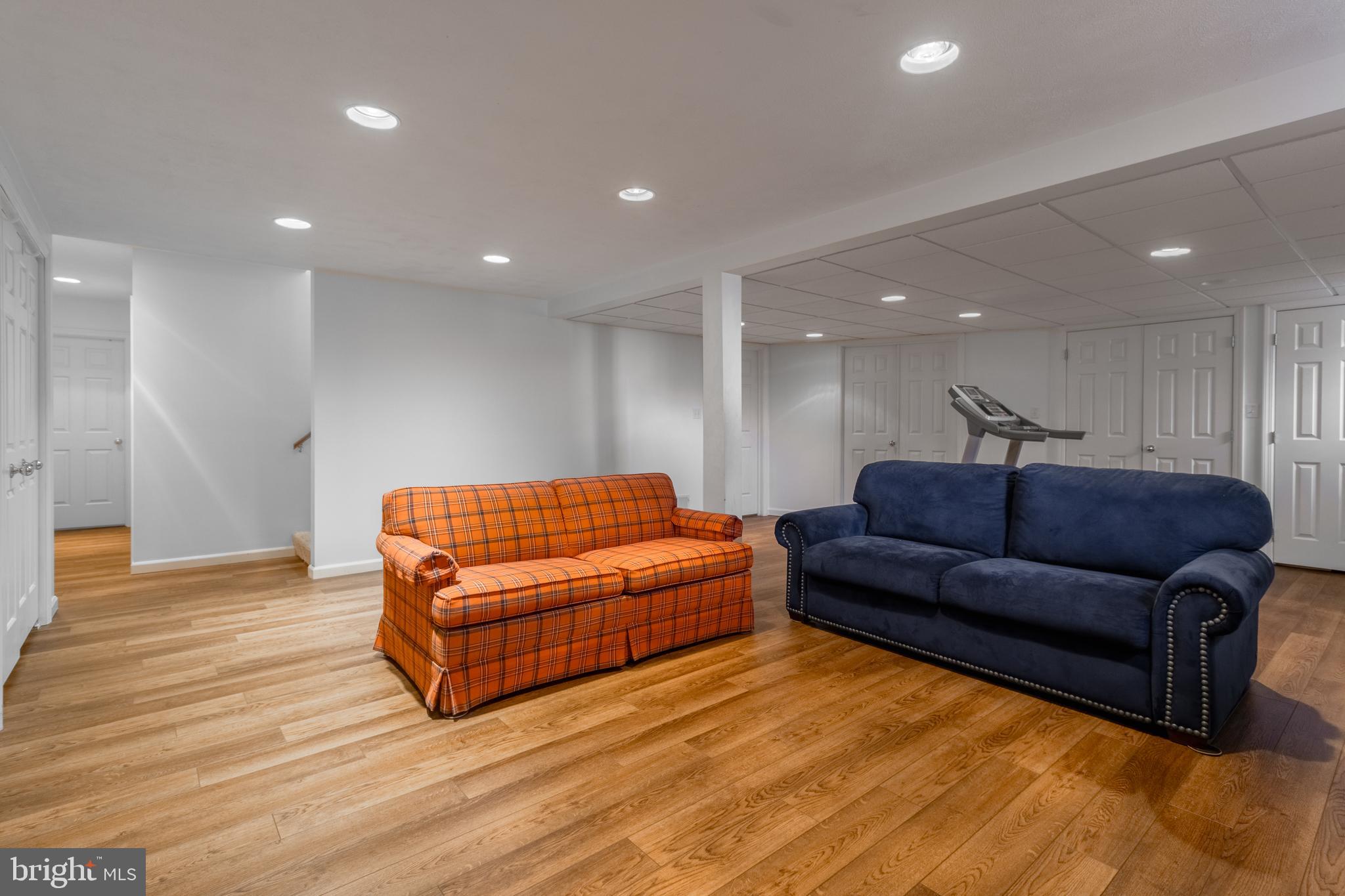 CENTRE HILLS - Residential