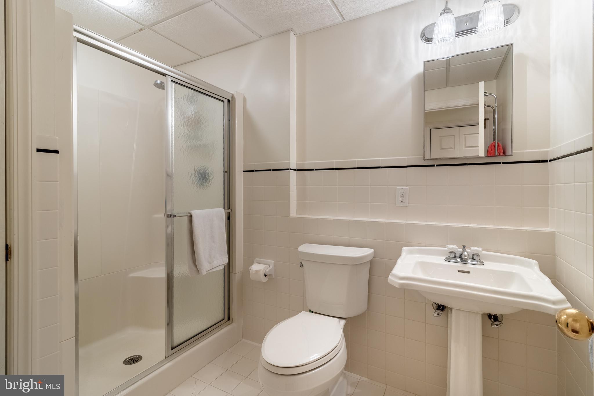 CENTRE HILLS - Residential