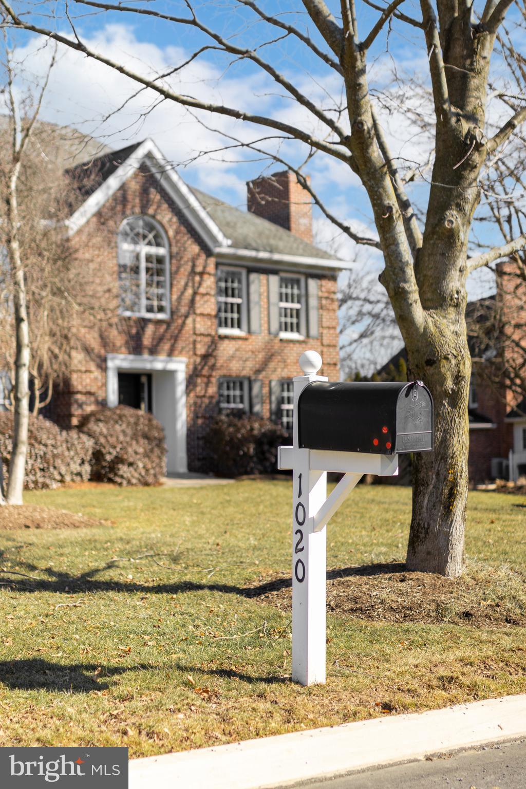 CENTRE HILLS - Residential