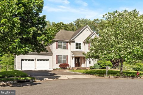 21 JIMARIE COURT HAMILTON NJ 08620