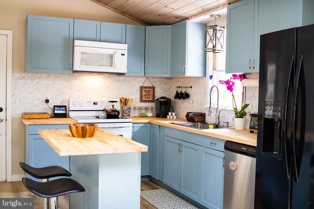 3749 MARYLAND HIGHWAY