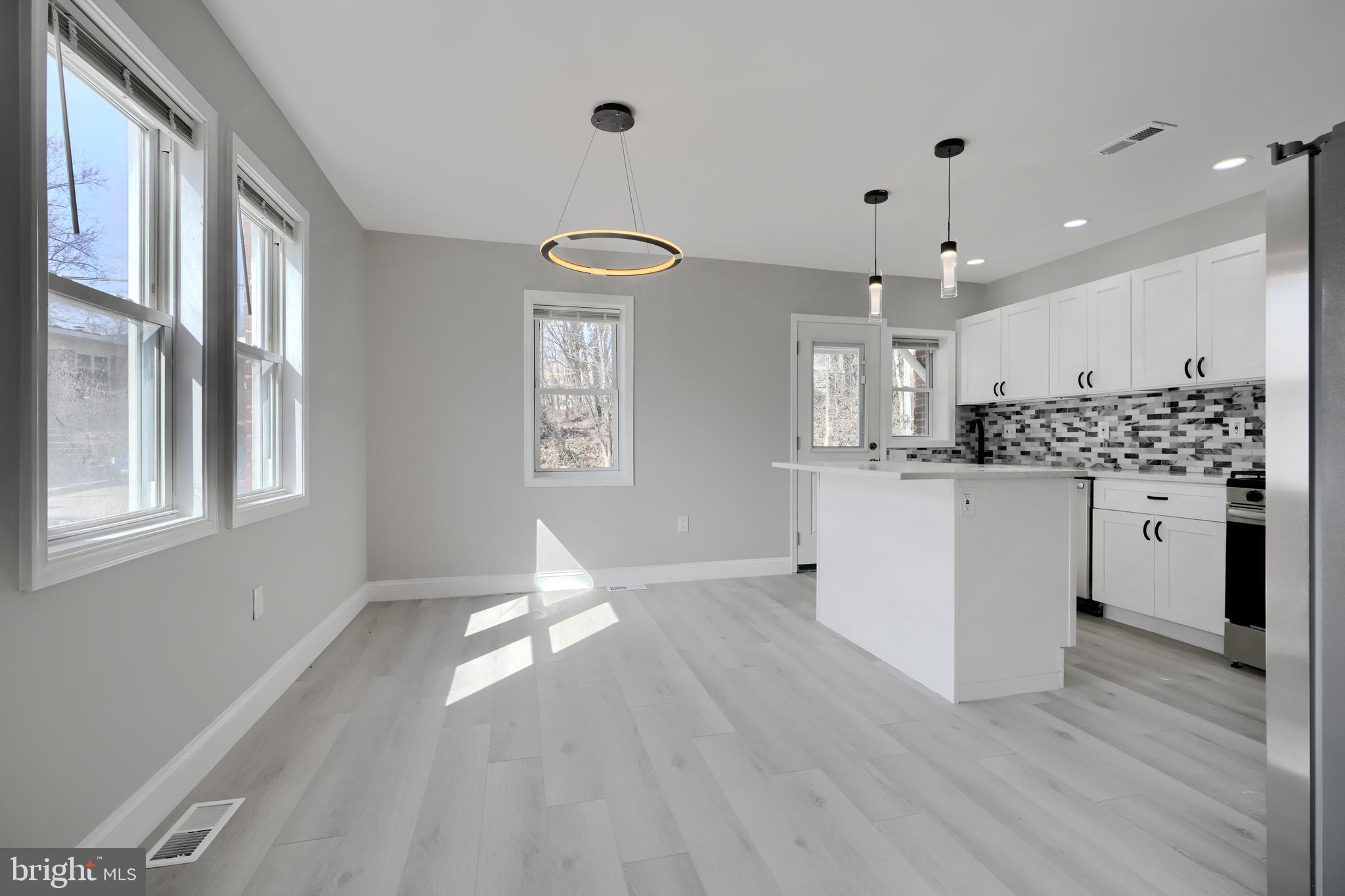 GREENSPRING - Residential