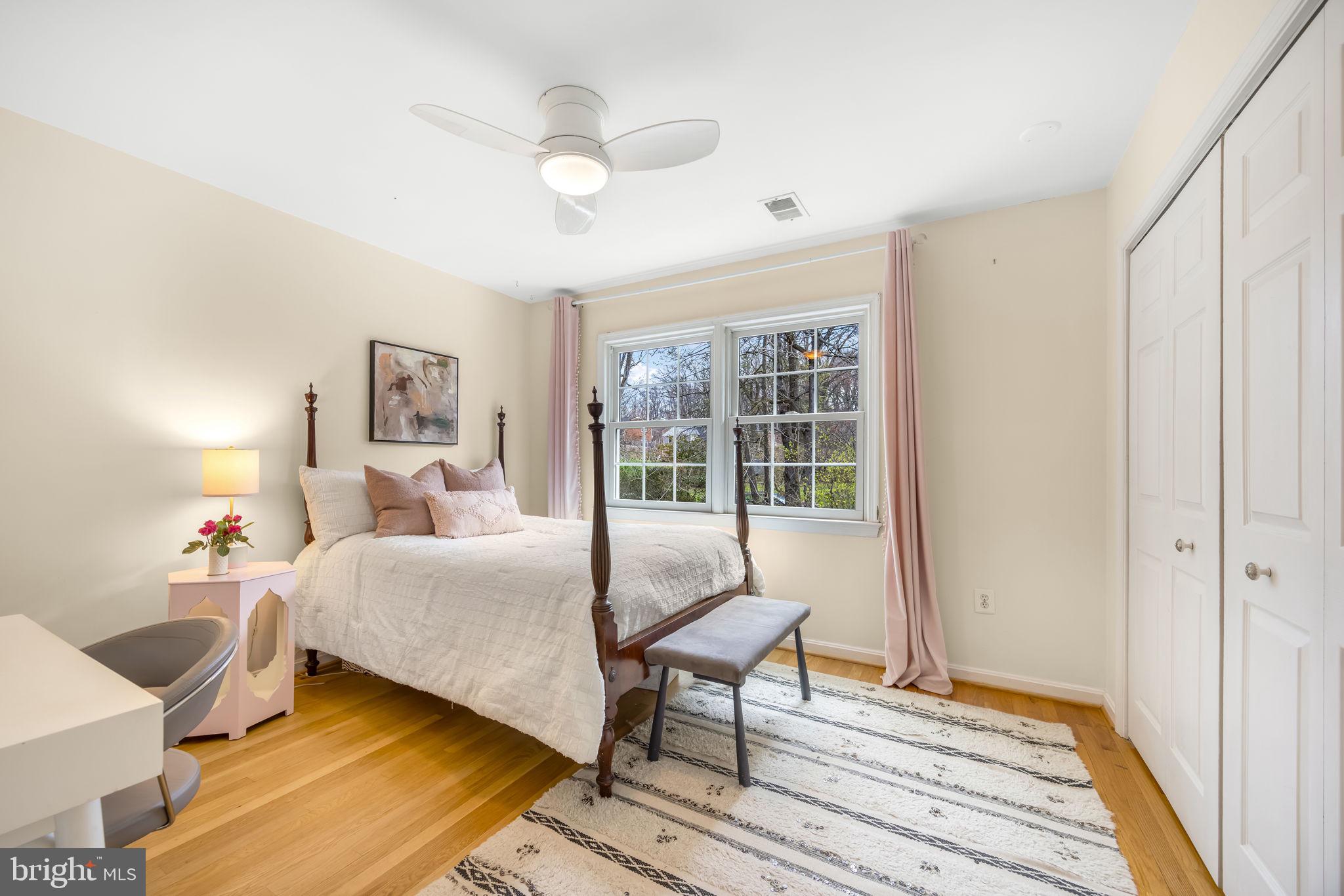 BARCROFT WOODS - Residential