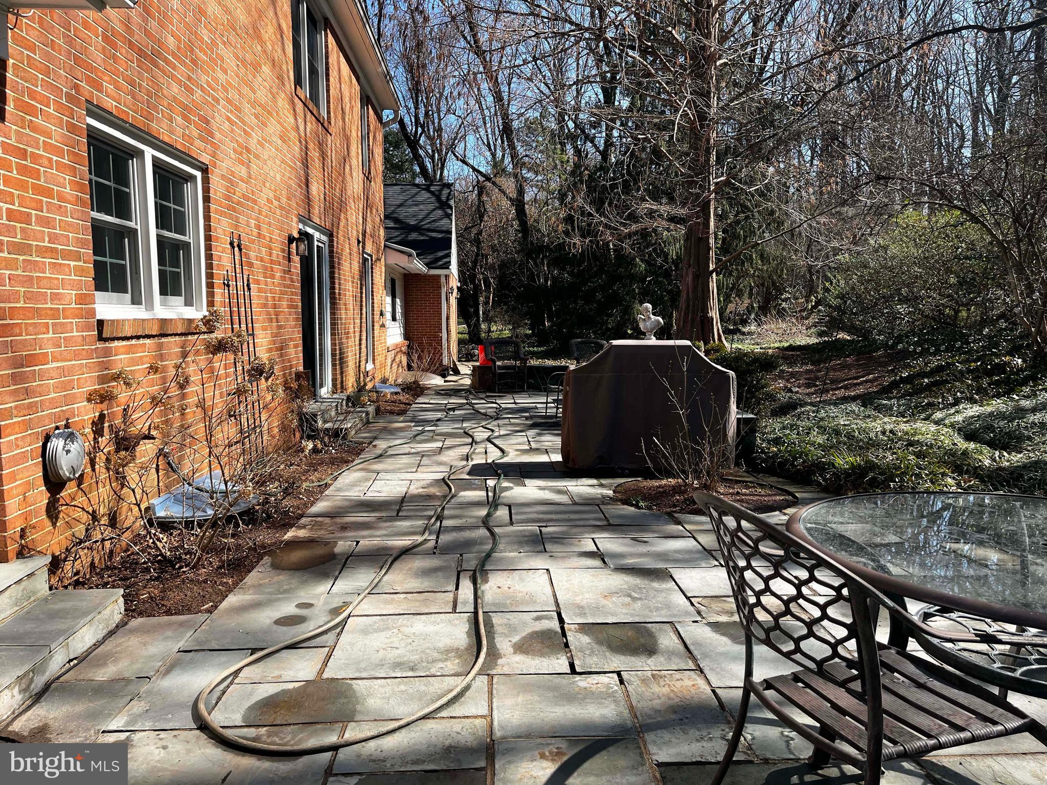 6547 MAPLEDALE COURT