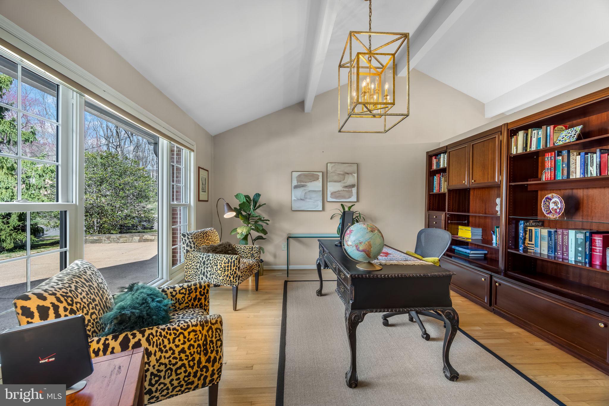 BARCROFT WOODS - Residential