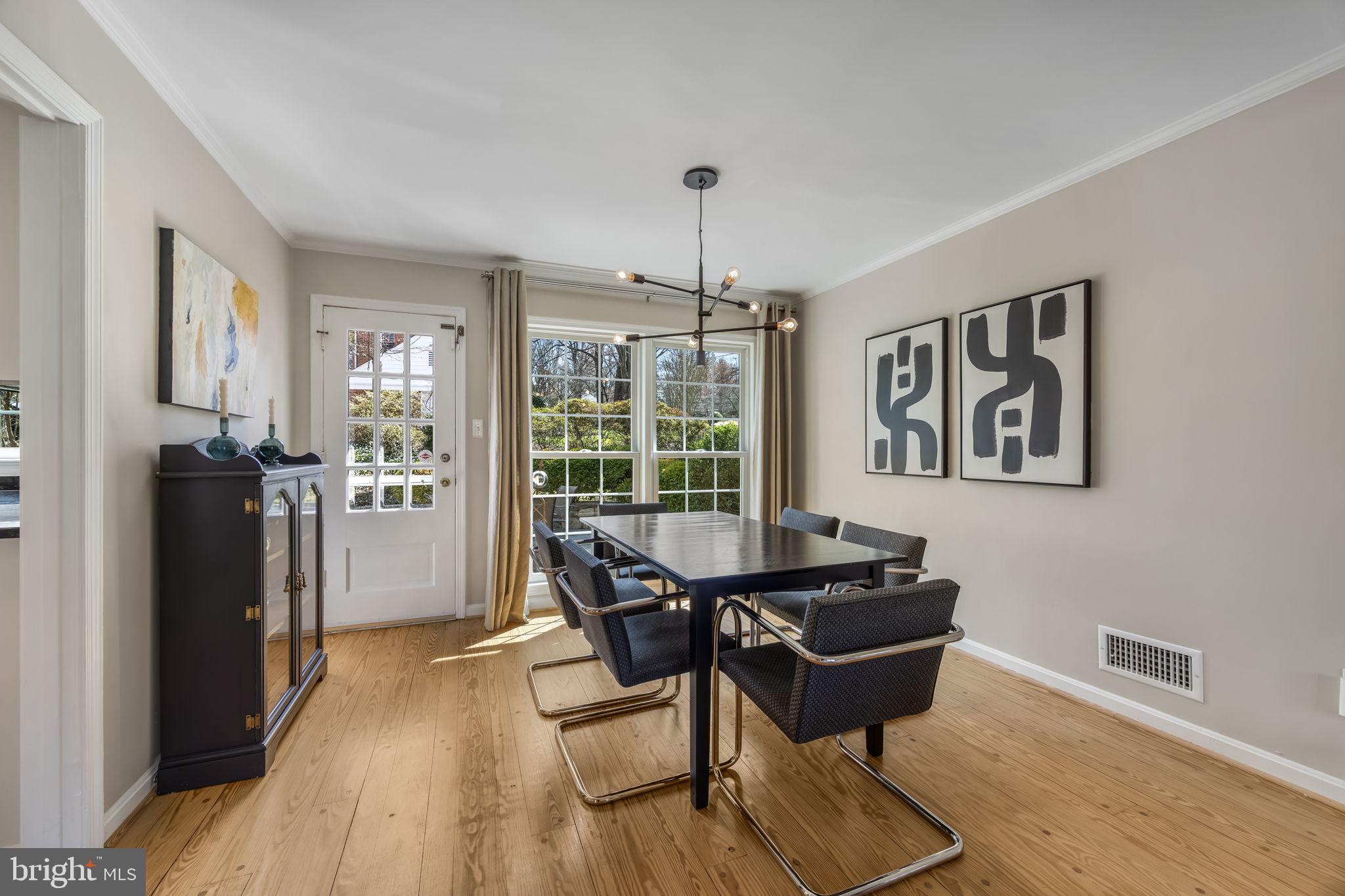 BARCROFT WOODS - Residential