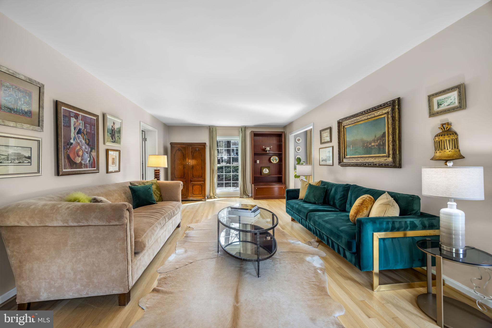 BARCROFT WOODS - Residential