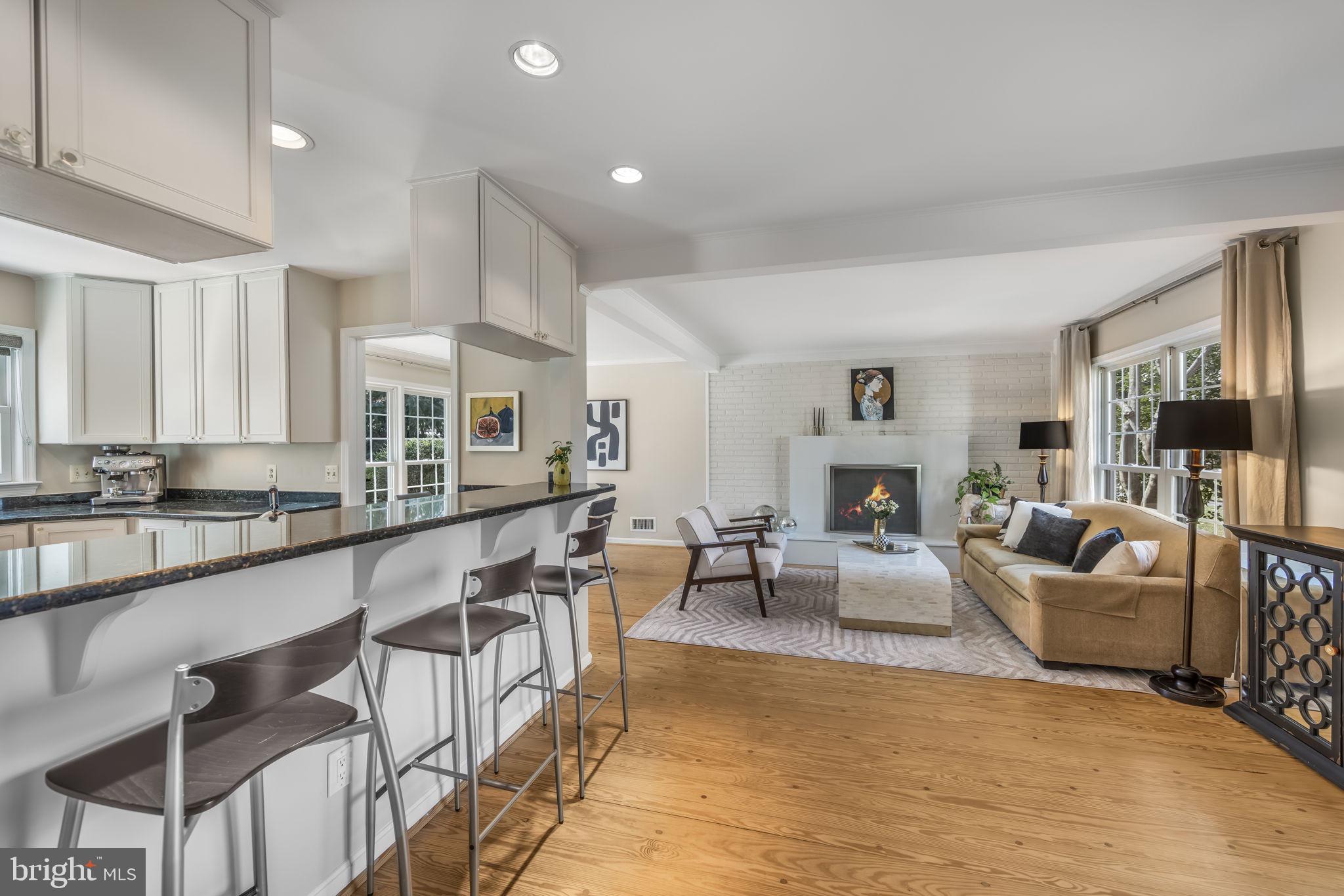 BARCROFT WOODS - Residential