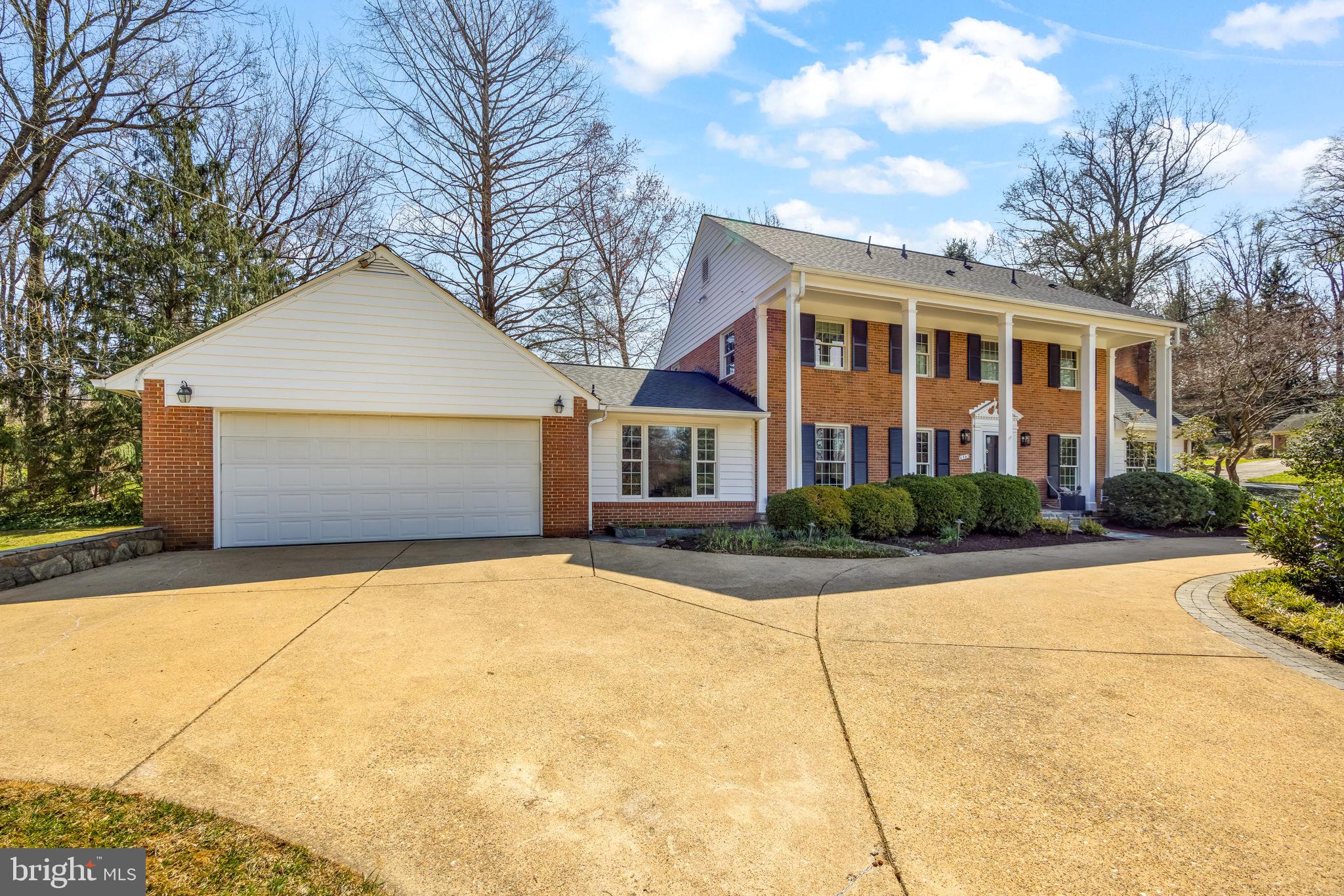 BARCROFT WOODS - Residential