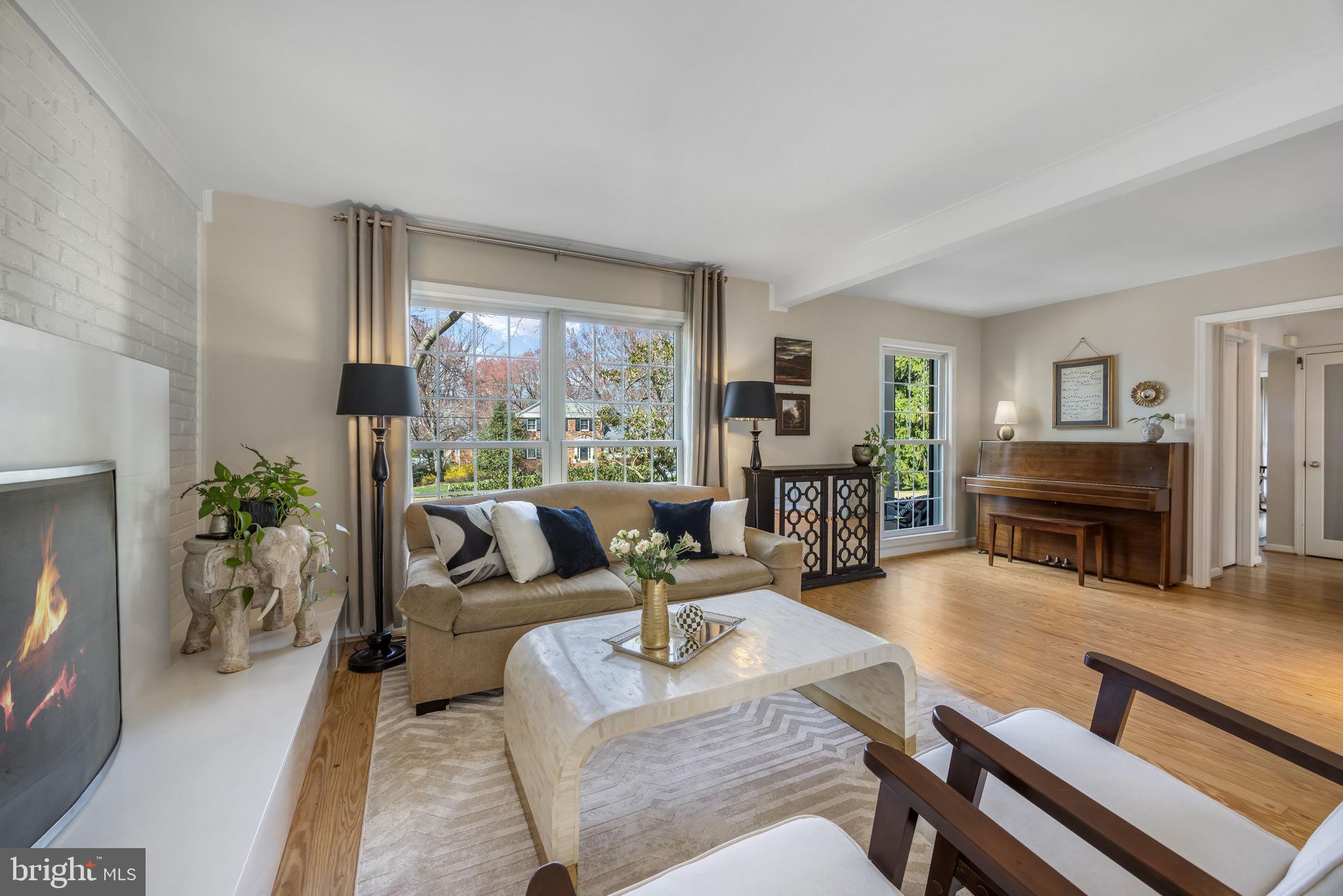 BARCROFT WOODS - Residential