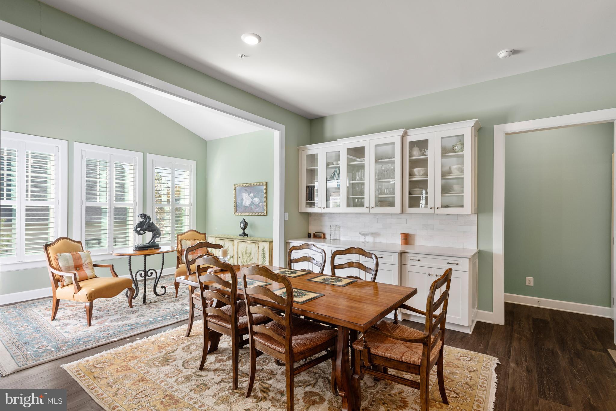 WAYNE GLEN - Residential