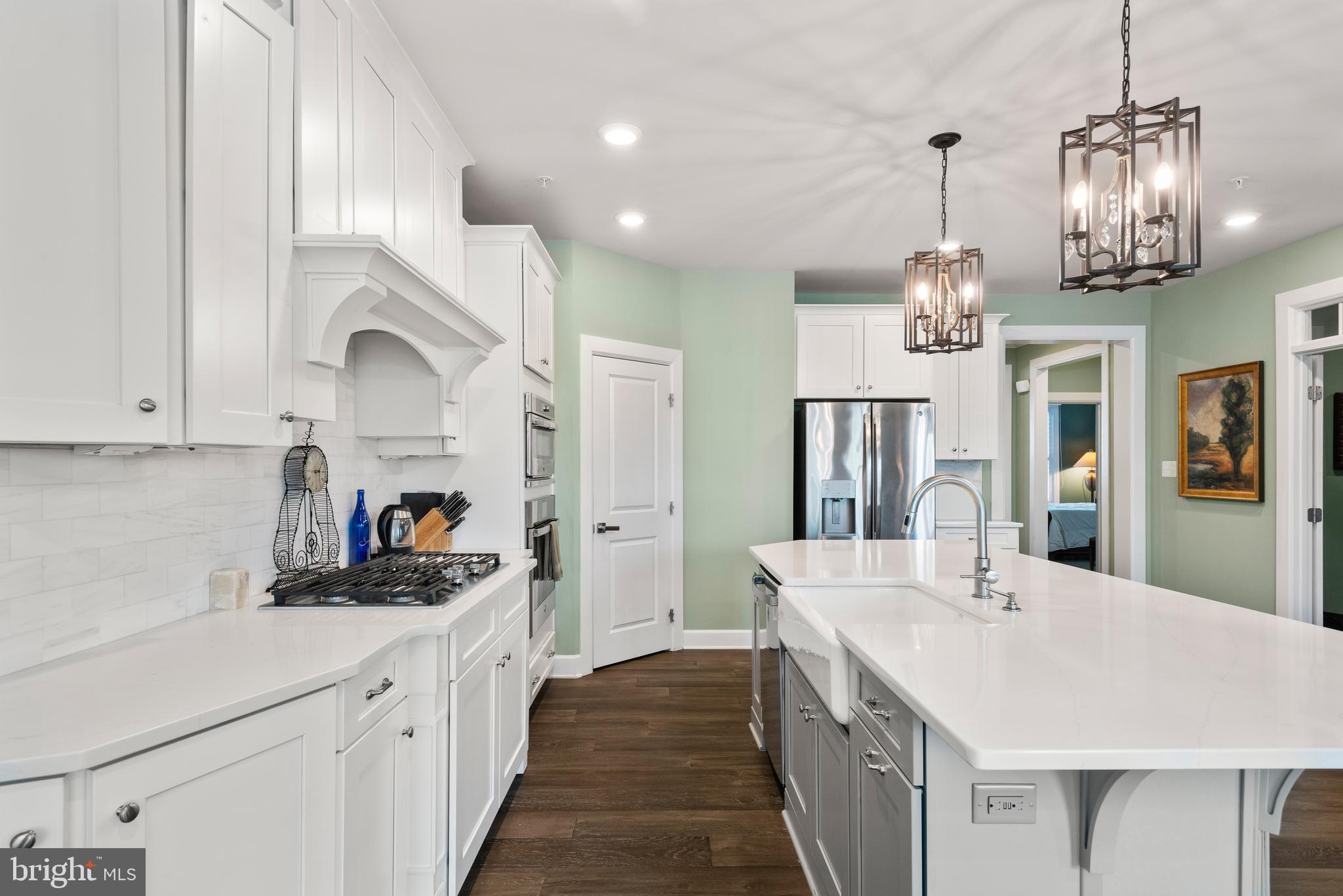 WAYNE GLEN - Residential