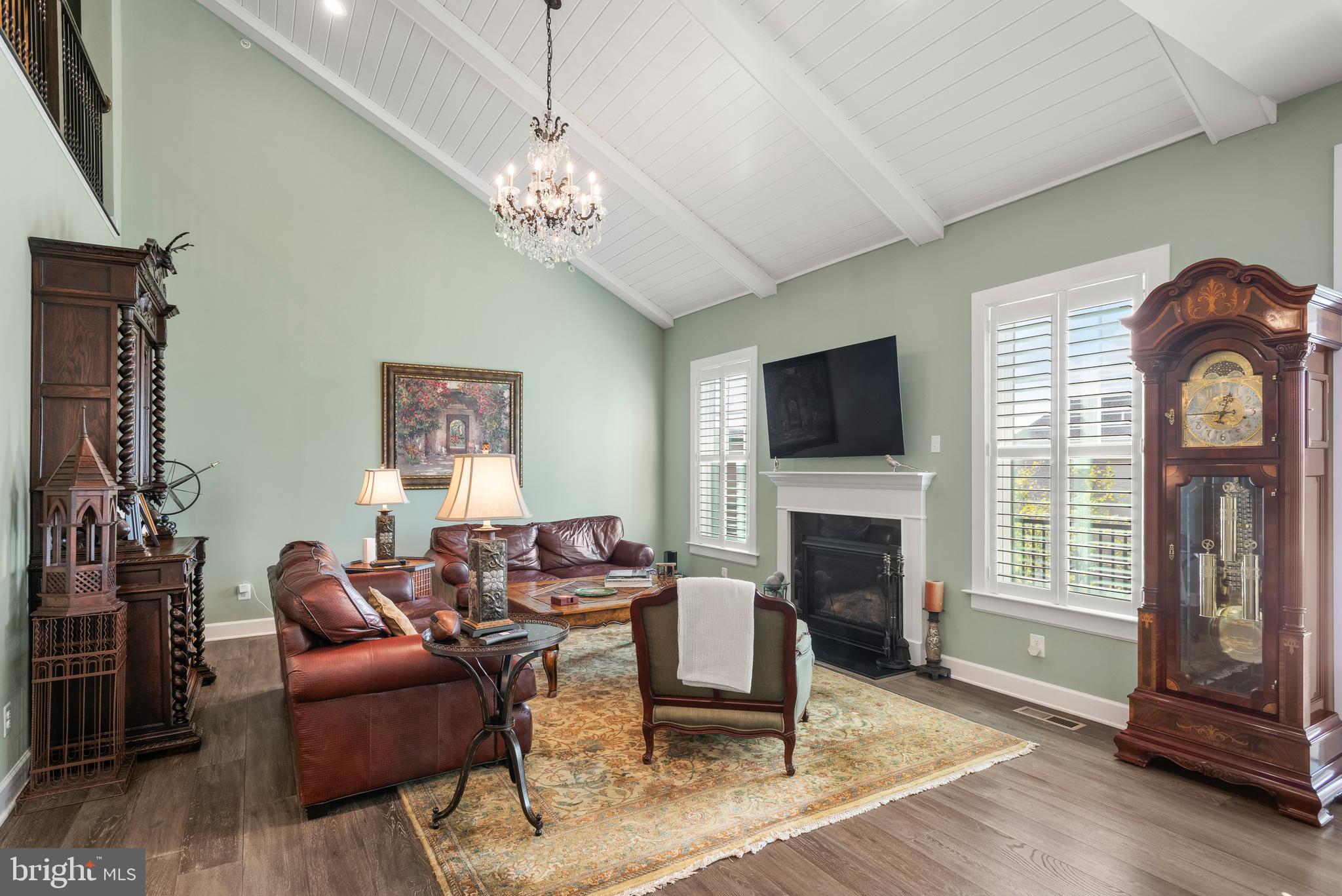 WAYNE GLEN - Residential