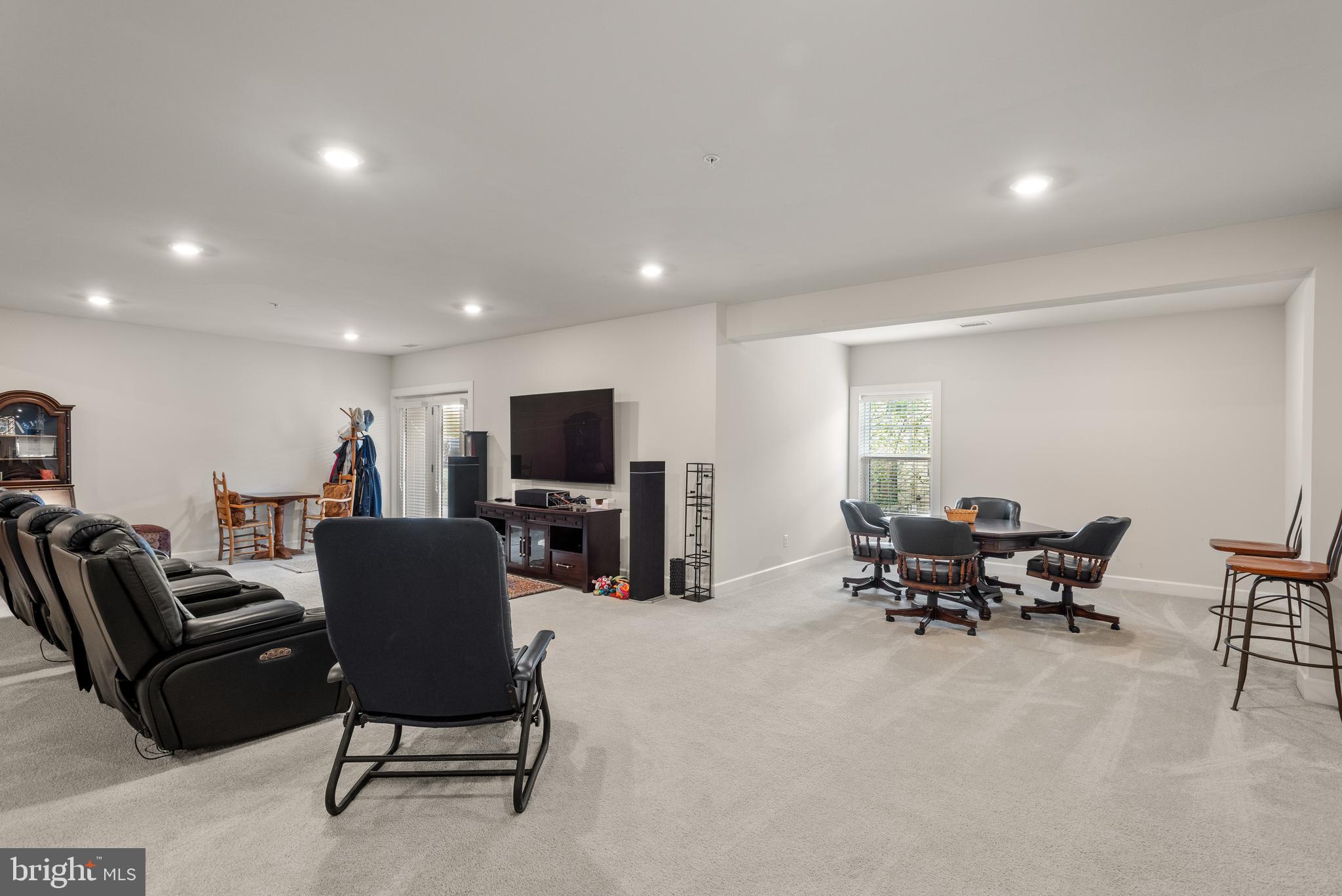 WAYNE GLEN - Residential