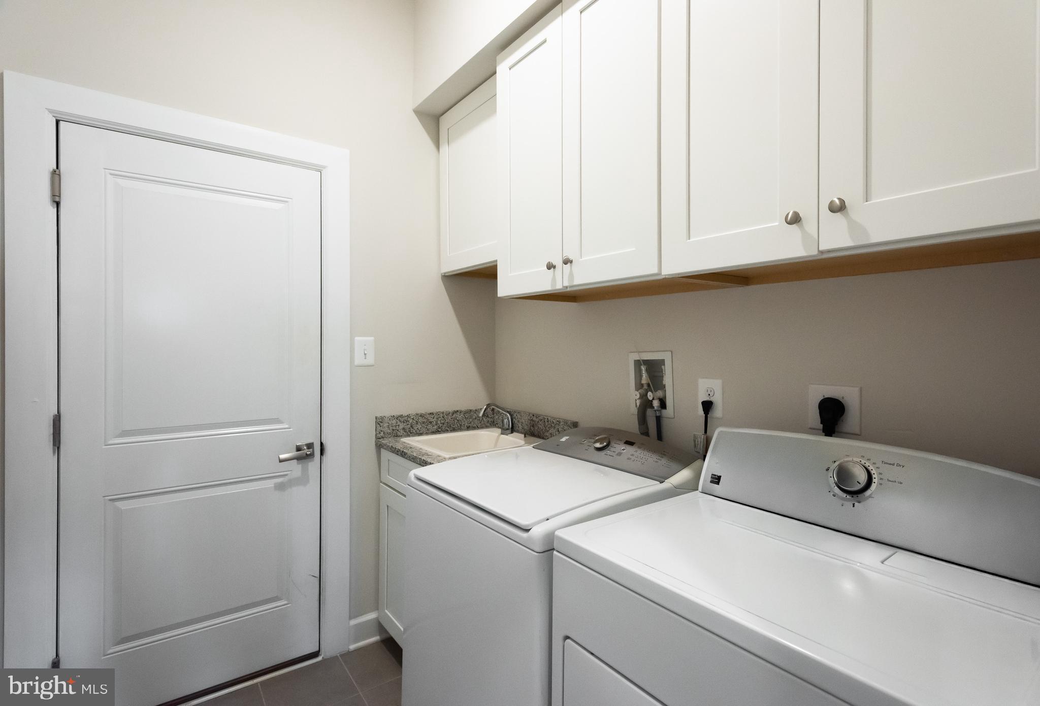 WAYNE GLEN - Residential