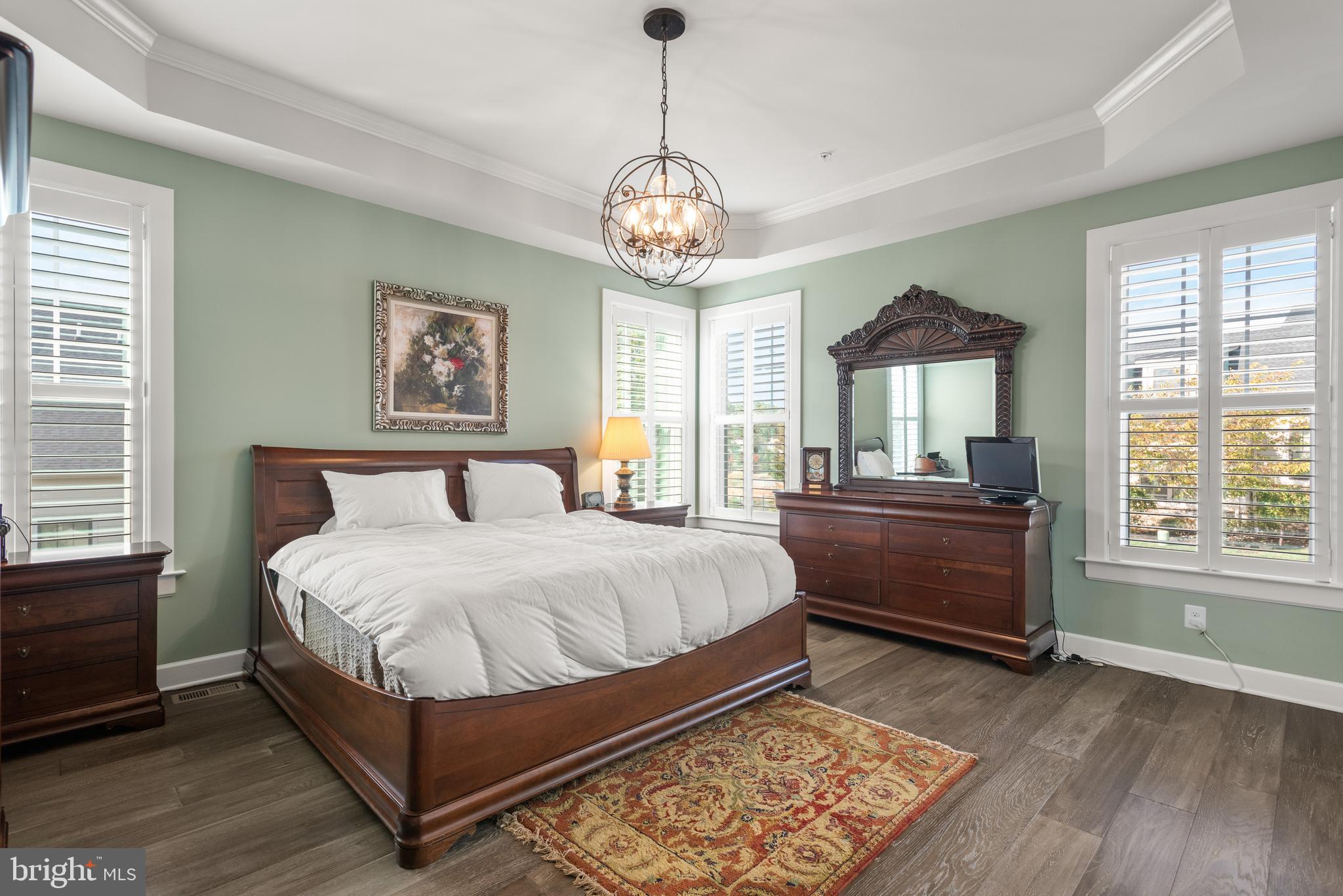 WAYNE GLEN - Residential