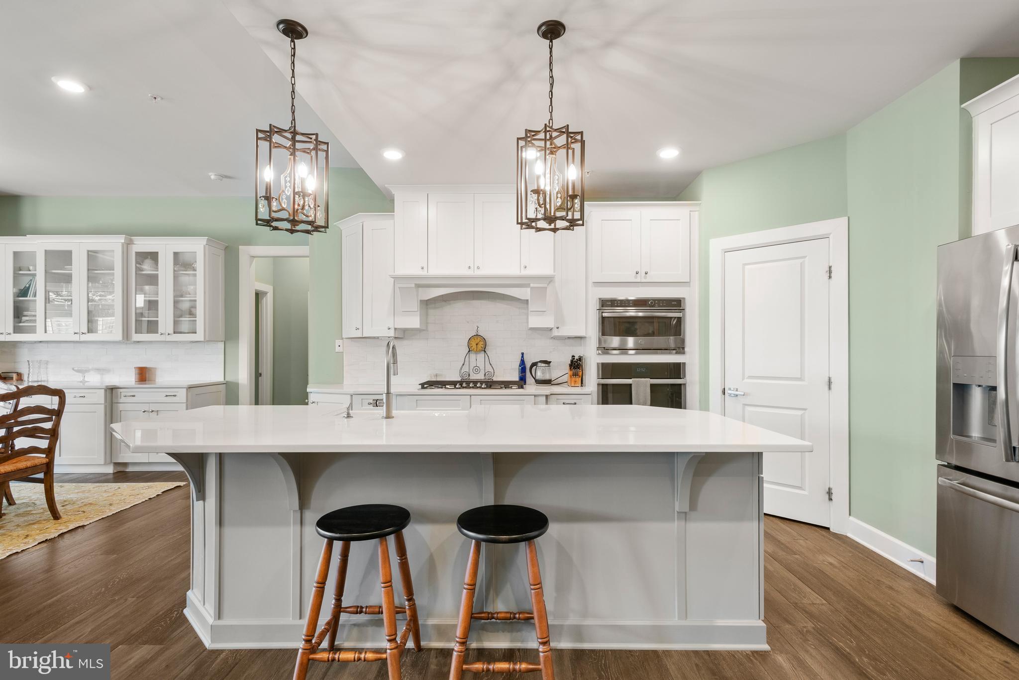 WAYNE GLEN - Residential