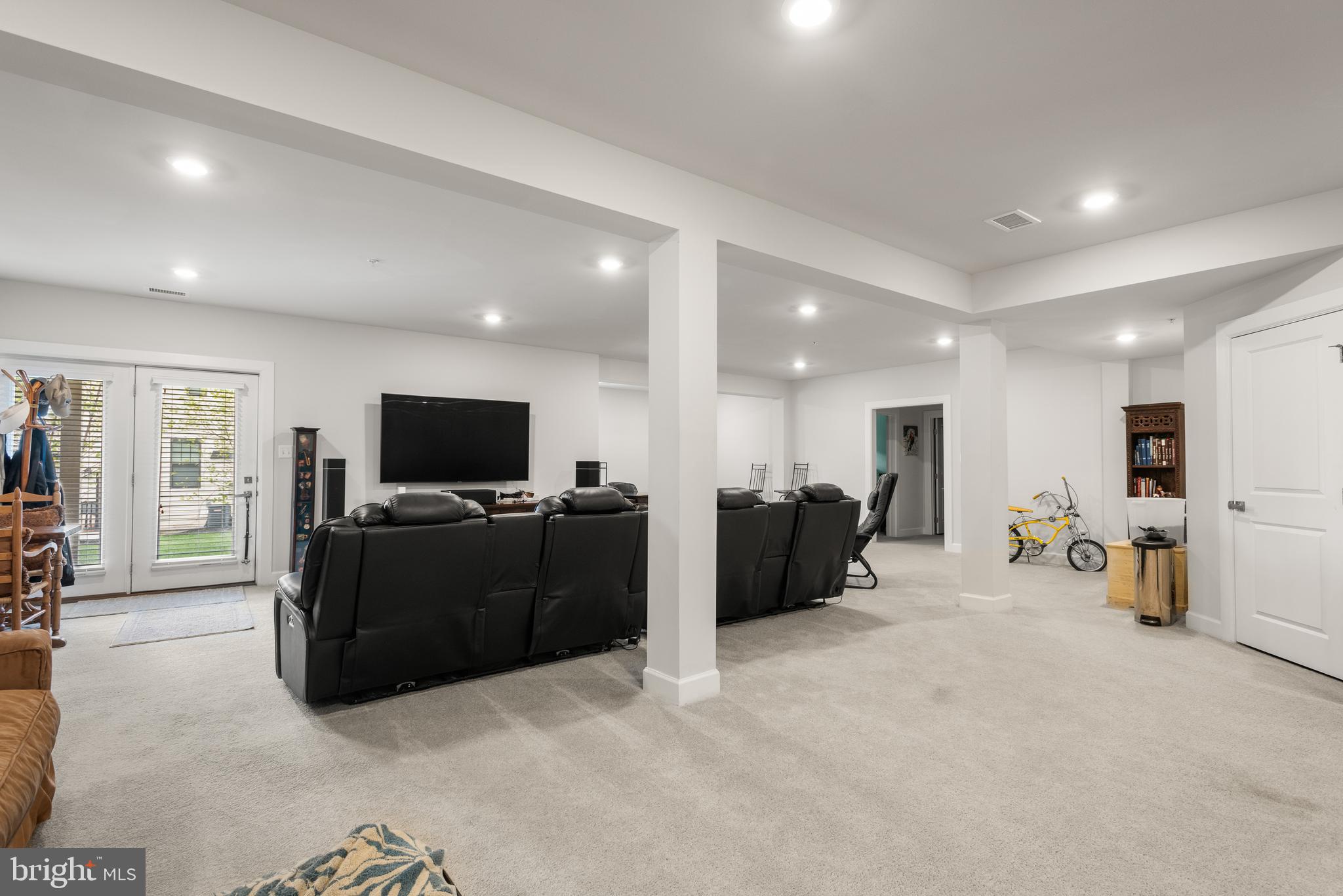 WAYNE GLEN - Residential