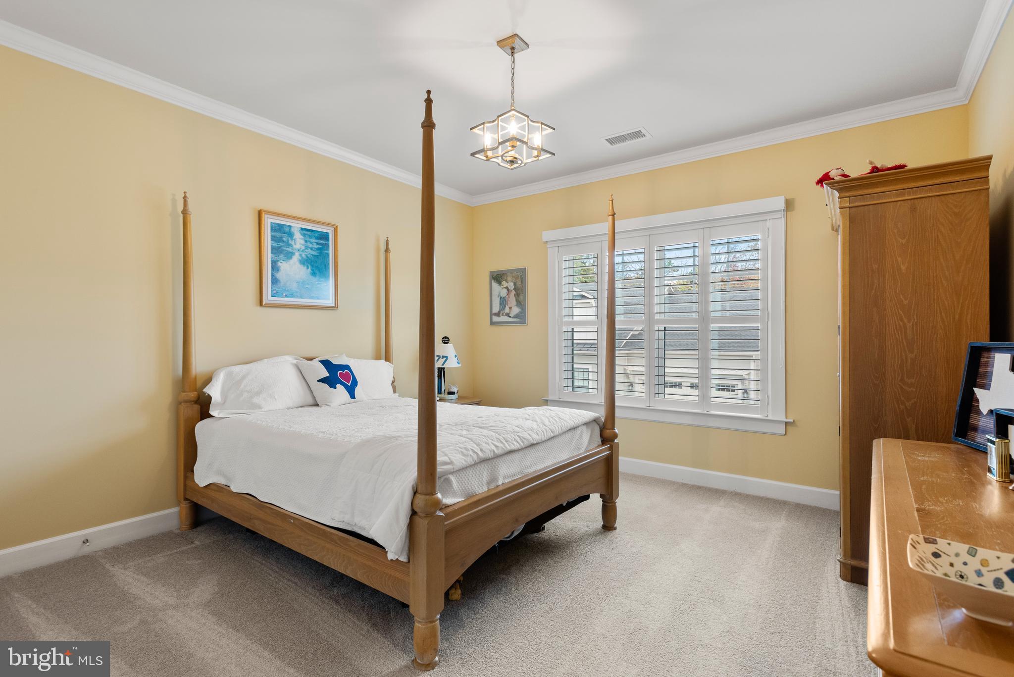 WAYNE GLEN - Residential