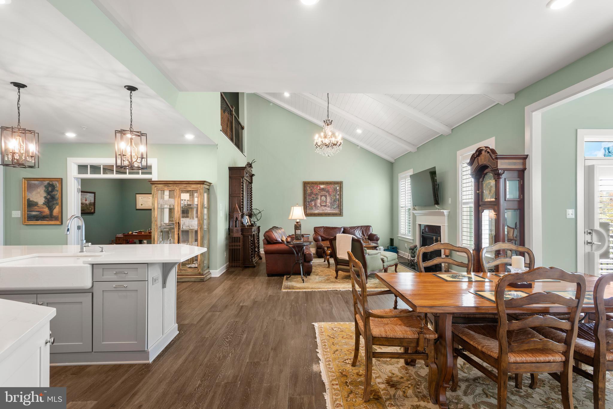 WAYNE GLEN - Residential