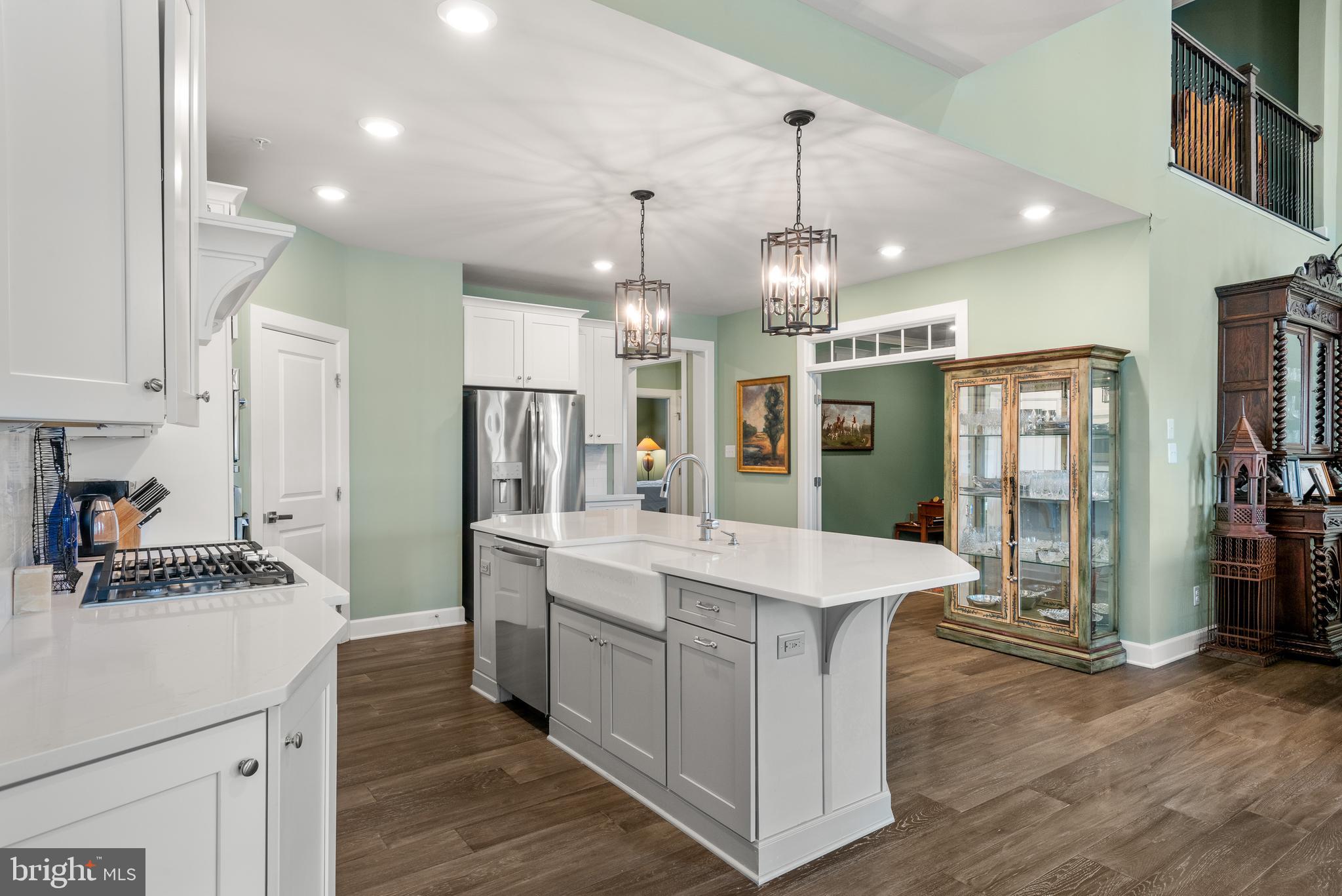 WAYNE GLEN - Residential