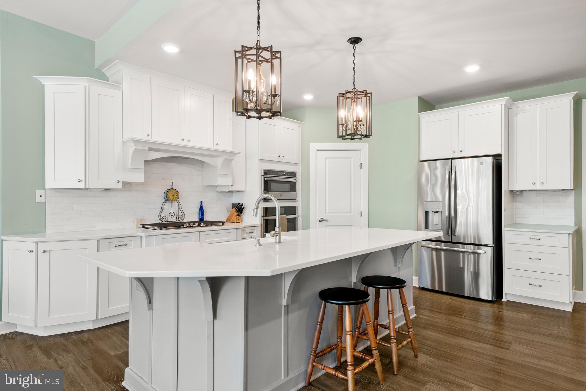 WAYNE GLEN - Residential