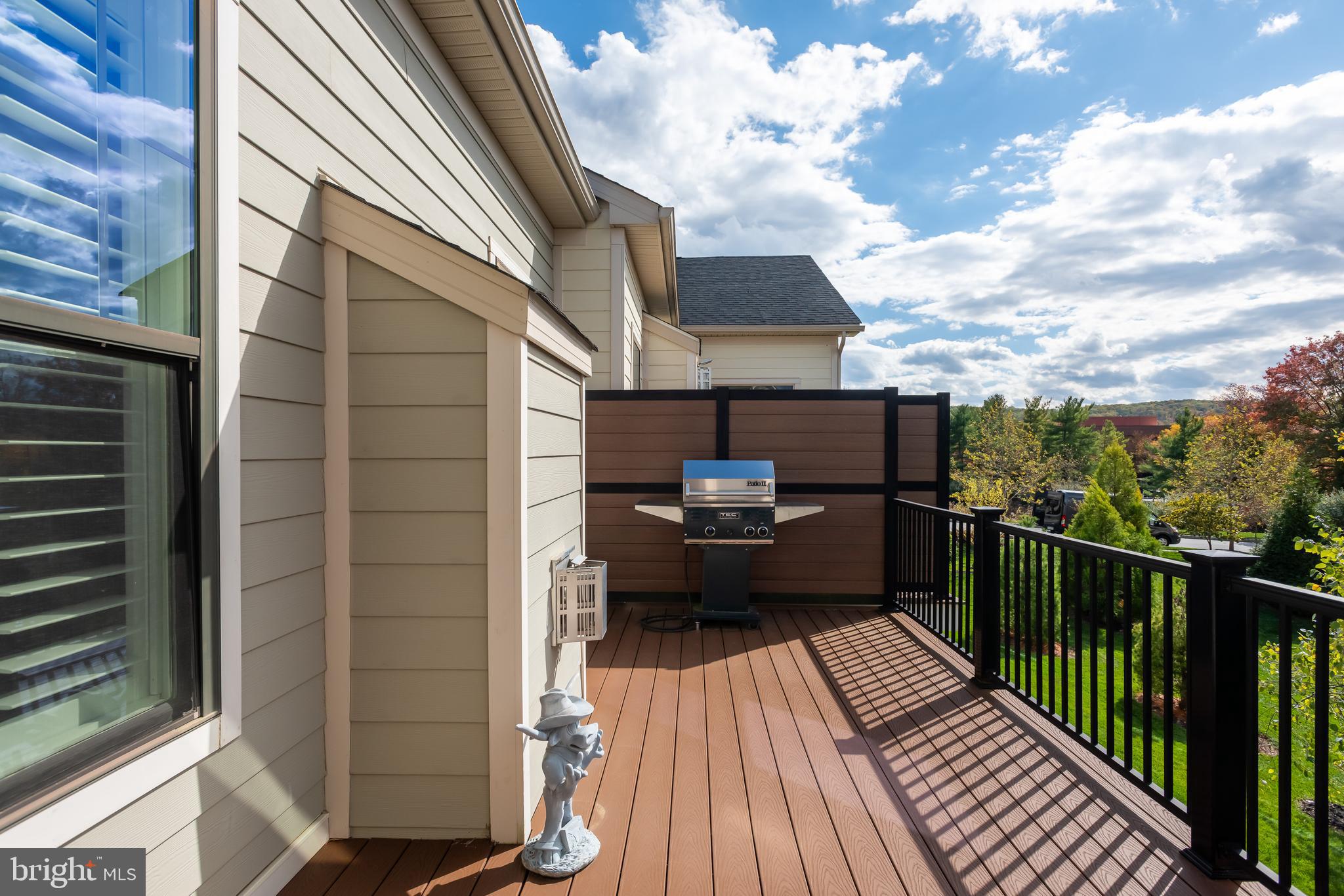 WAYNE GLEN - Residential