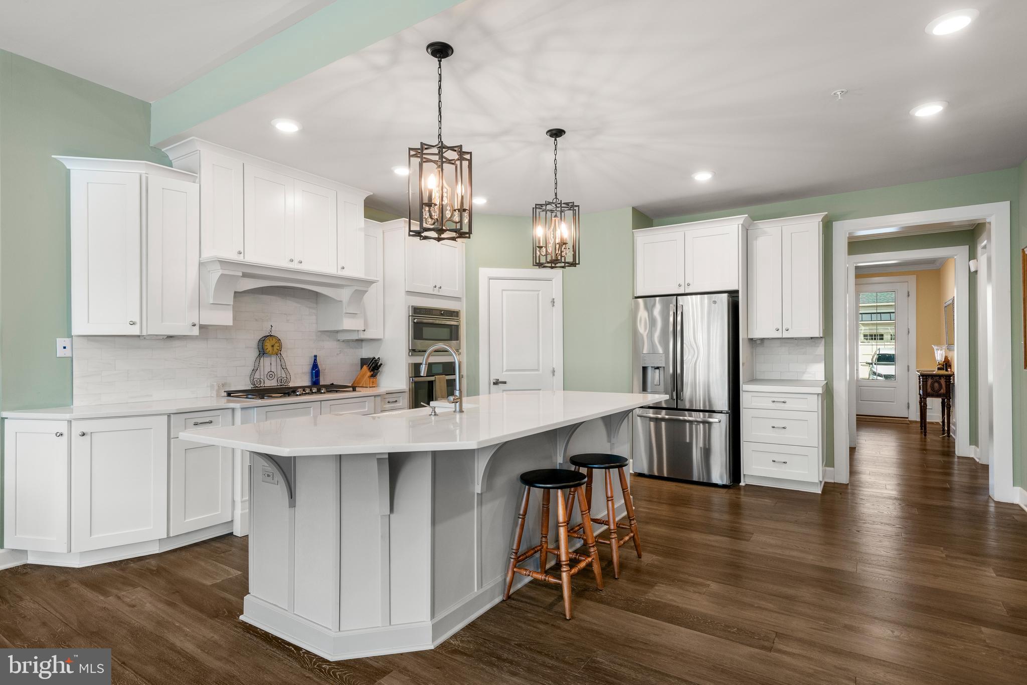 WAYNE GLEN - Residential