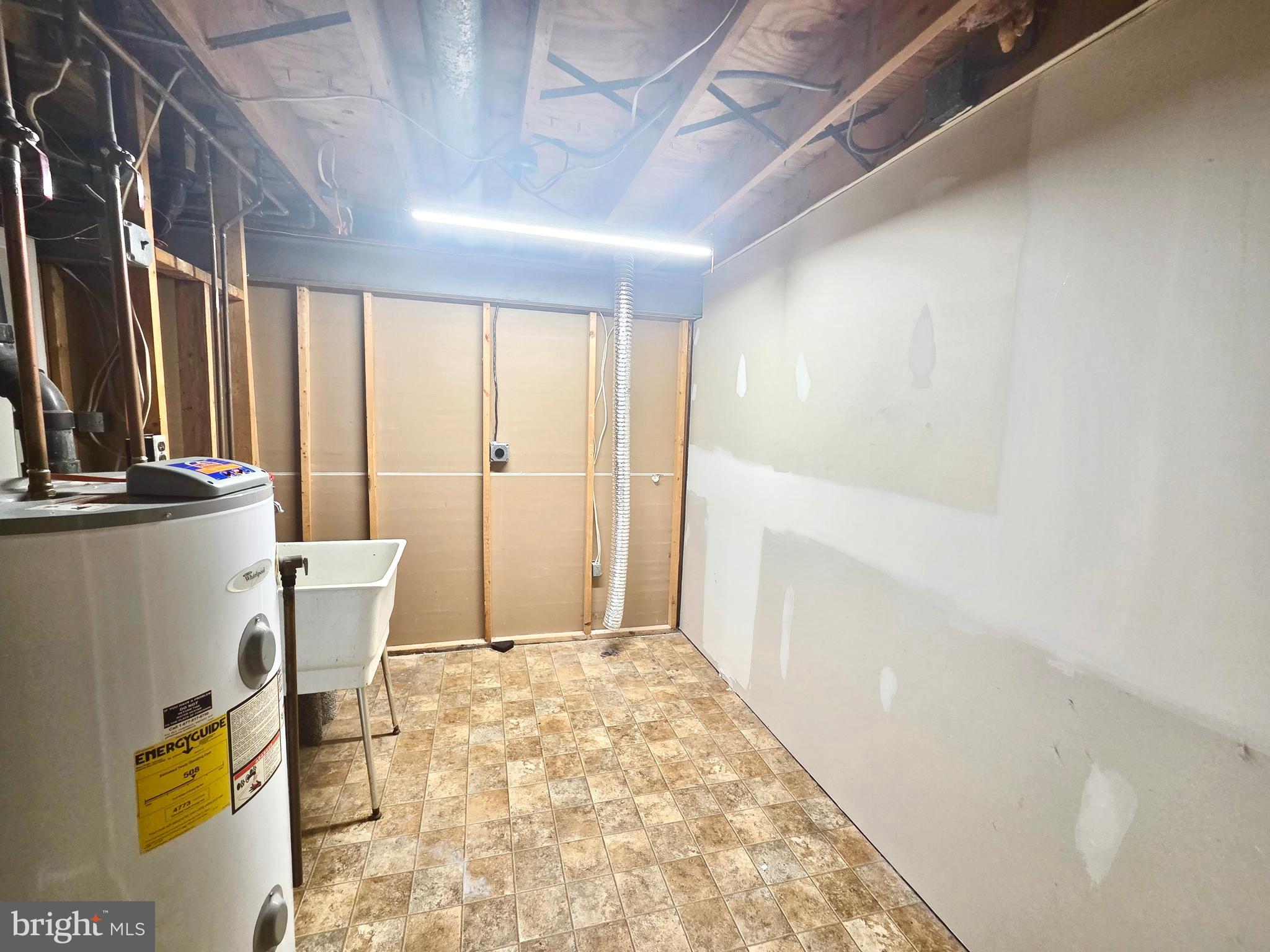 SUMMERFIELD - Residential Lease