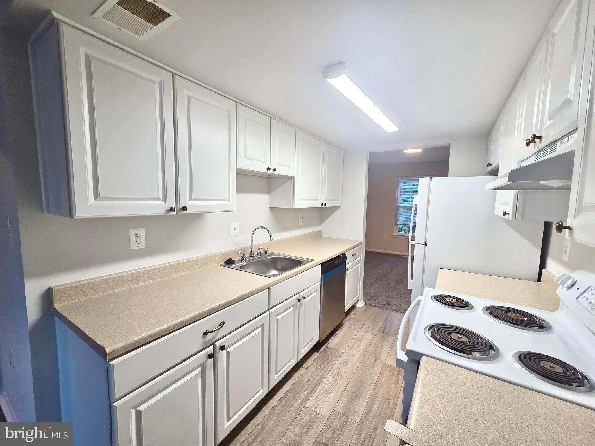 SUMMERFIELD - Residential Lease