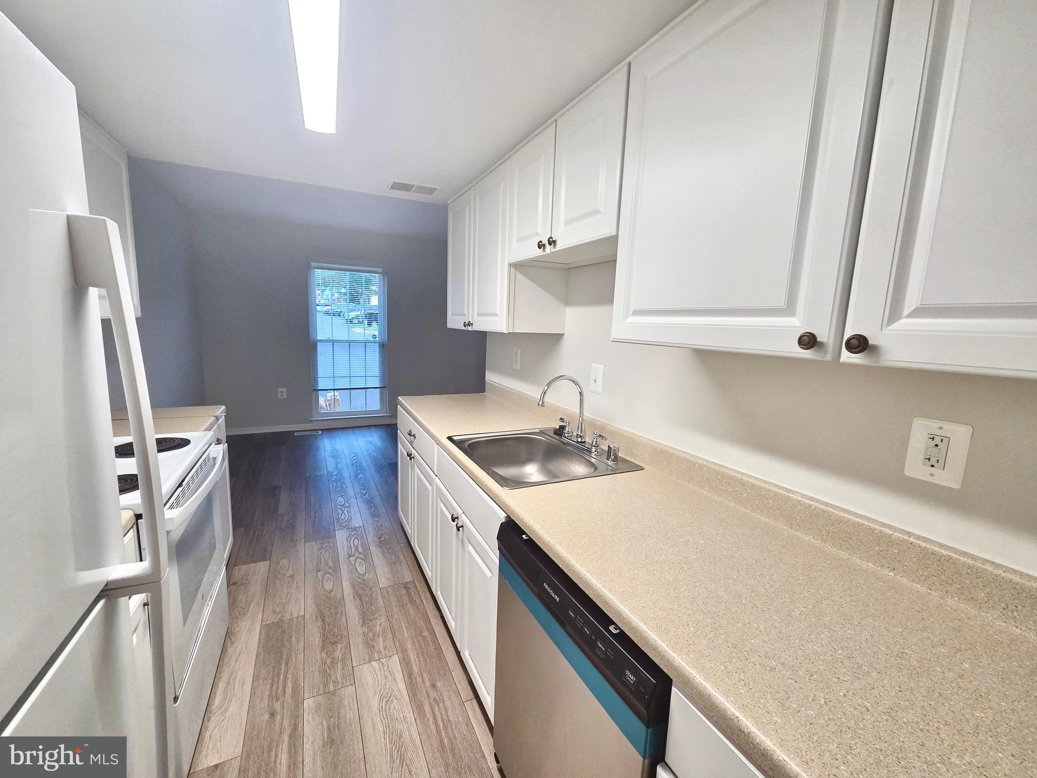 SUMMERFIELD - Residential Lease