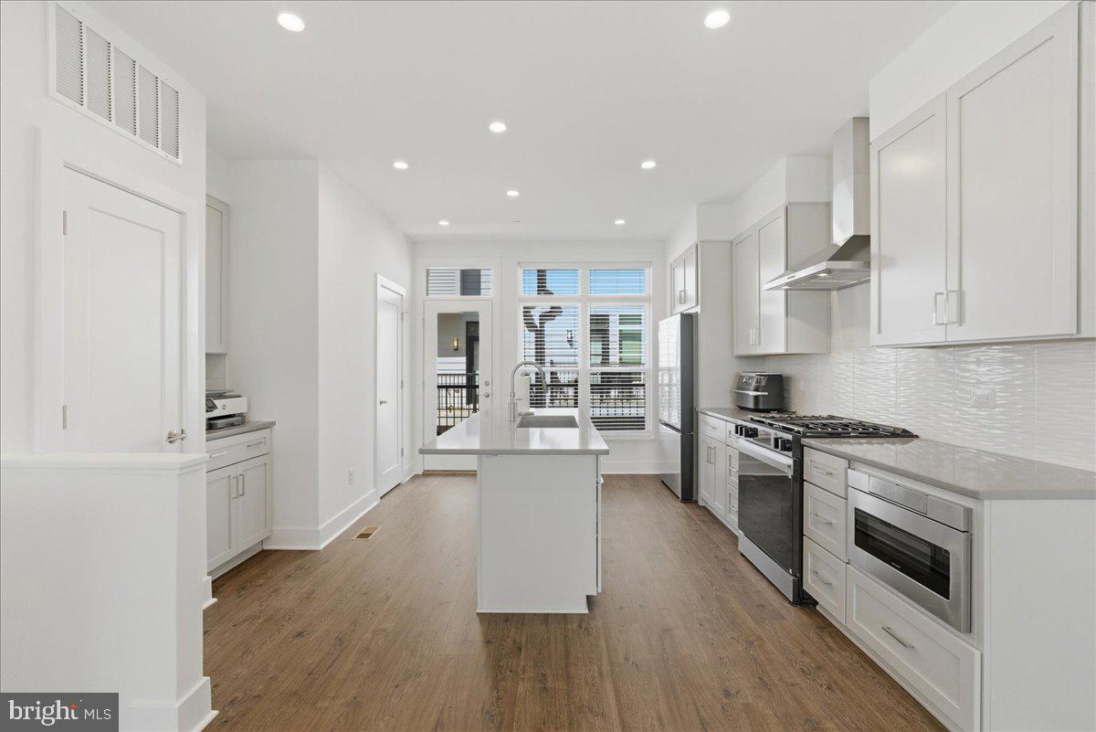 2018 TYSONS RIDGELINE ROAD