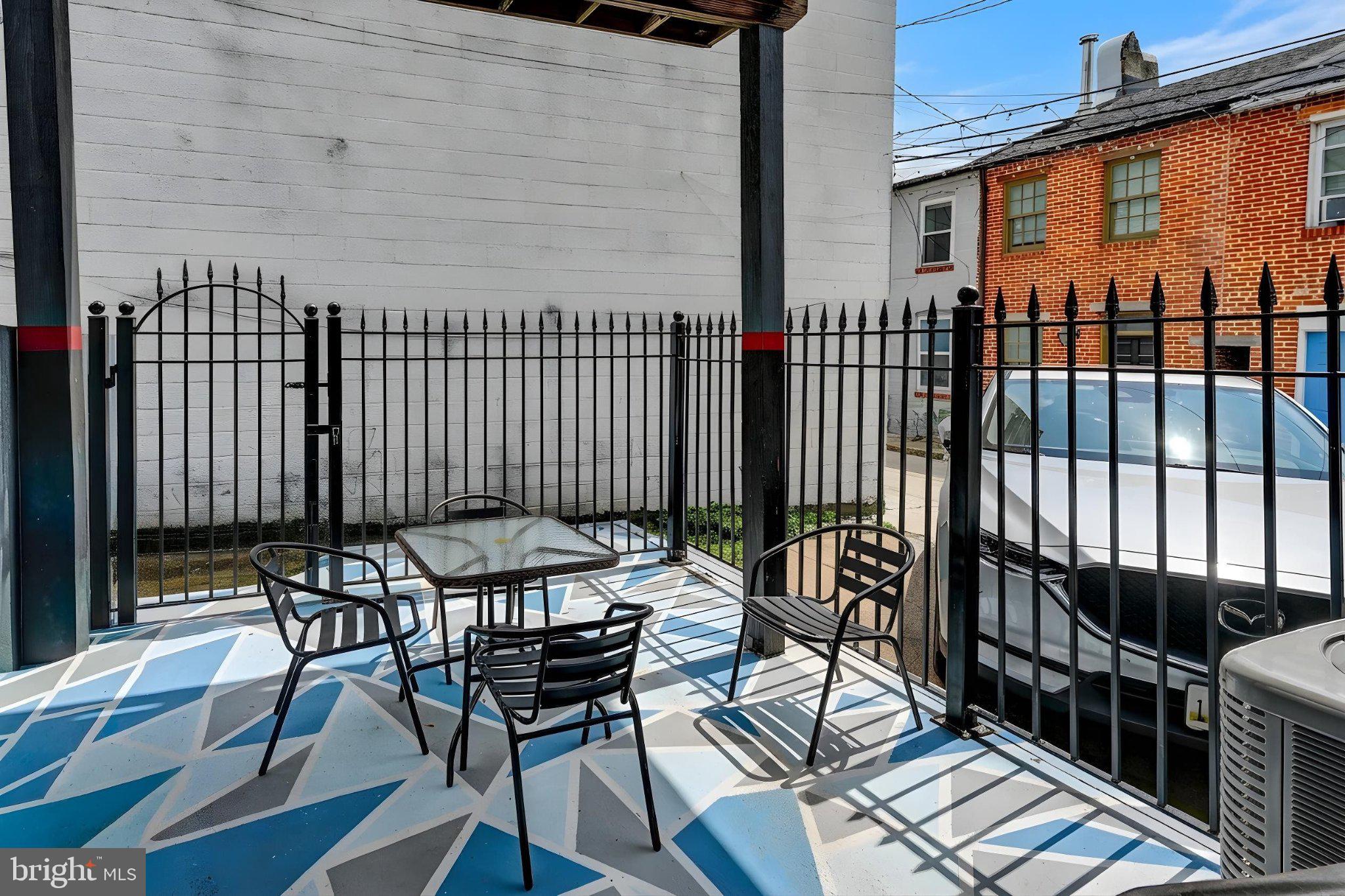 BUTCHERS HILL - Residential