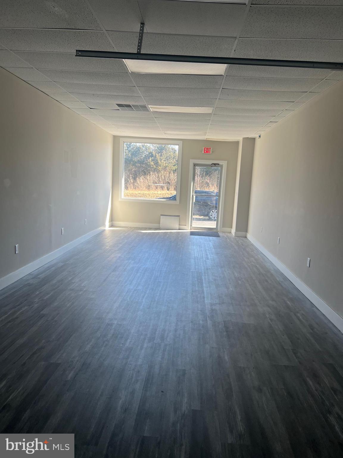 122 FAIRFAX PIKE