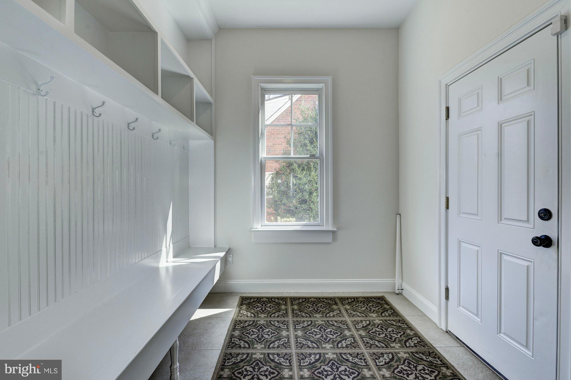 GREENWICH FOREST - Residential