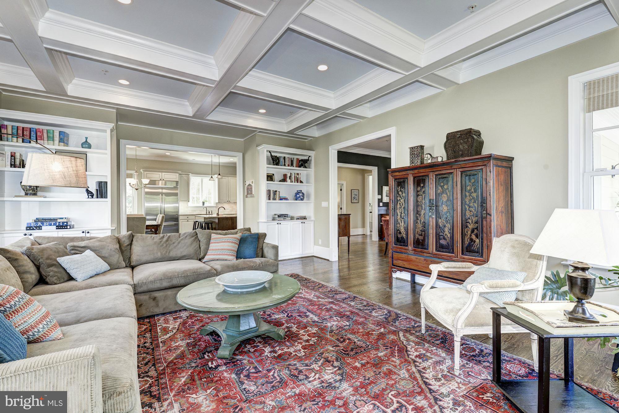 GREENWICH FOREST - Residential