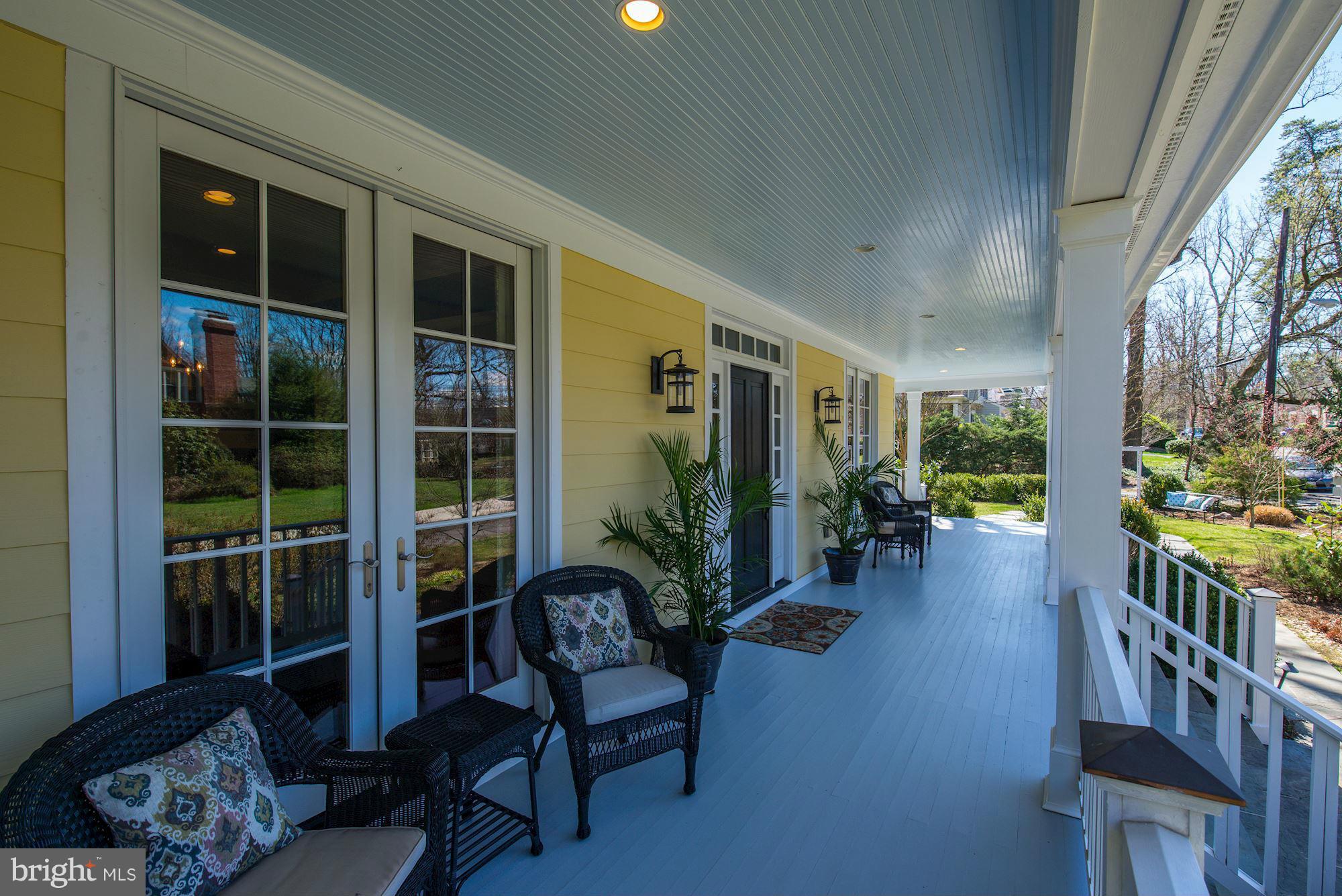 GREENWICH FOREST - Residential