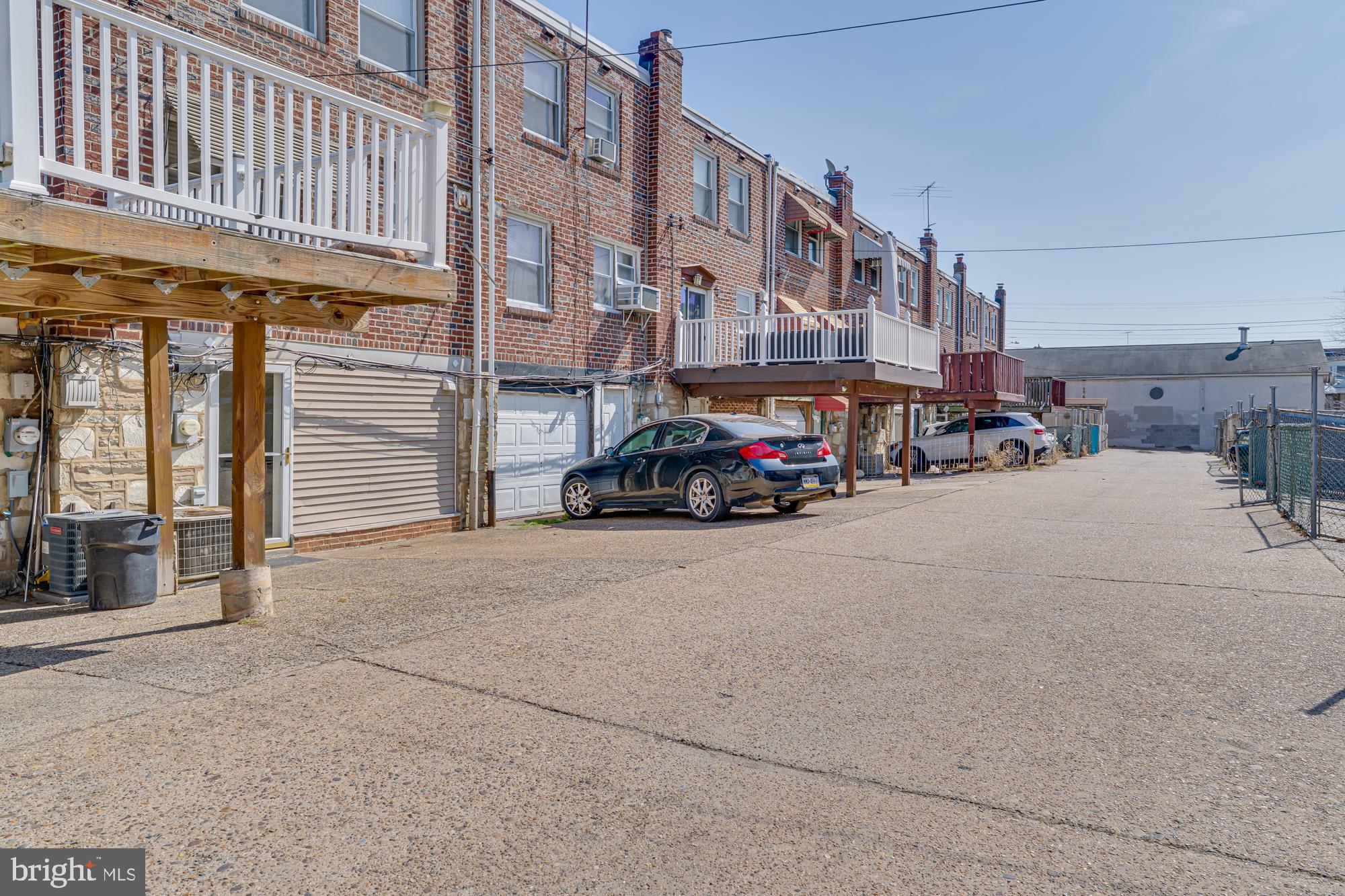 HOLMESBURG - Residential