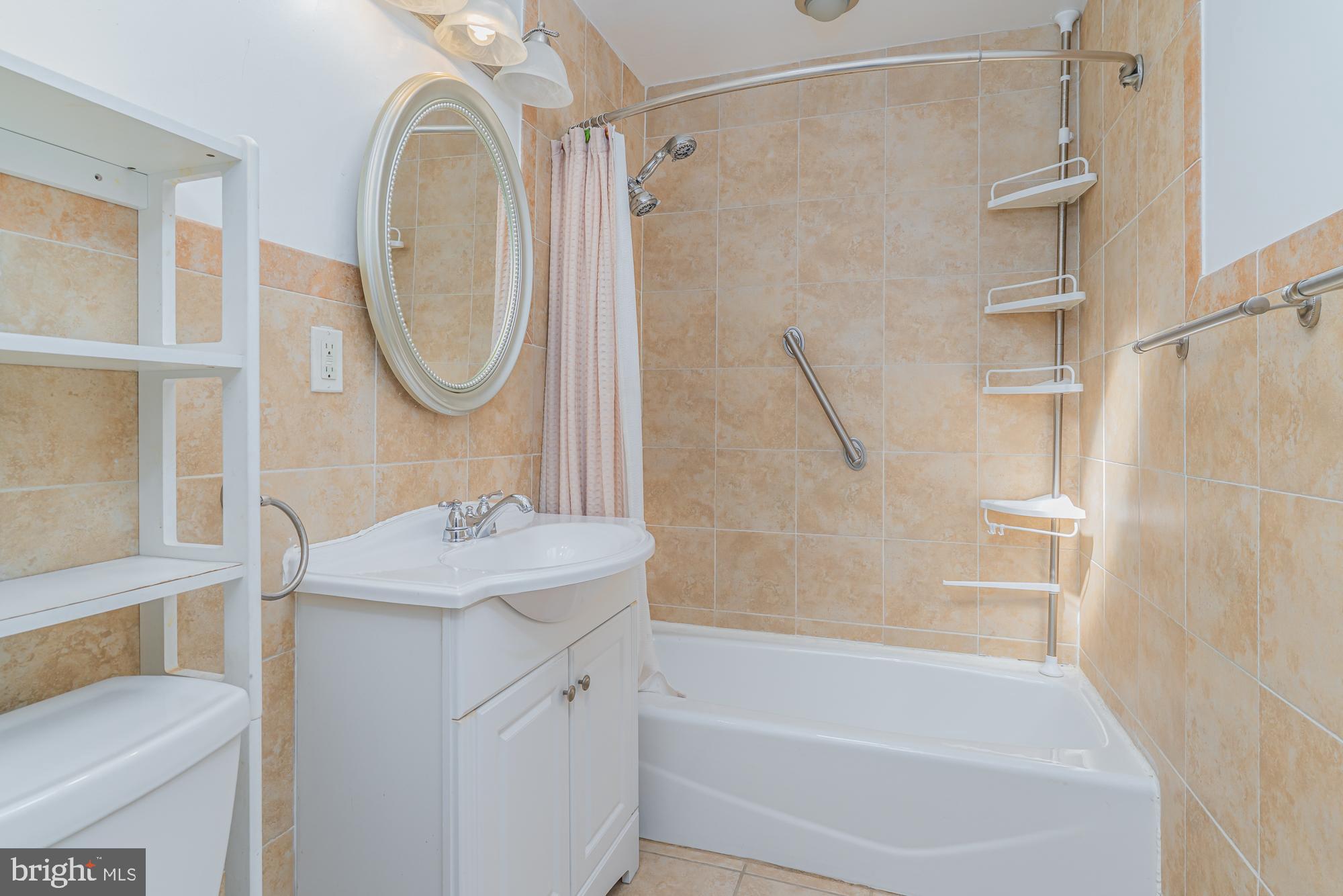 HOLMESBURG - Residential