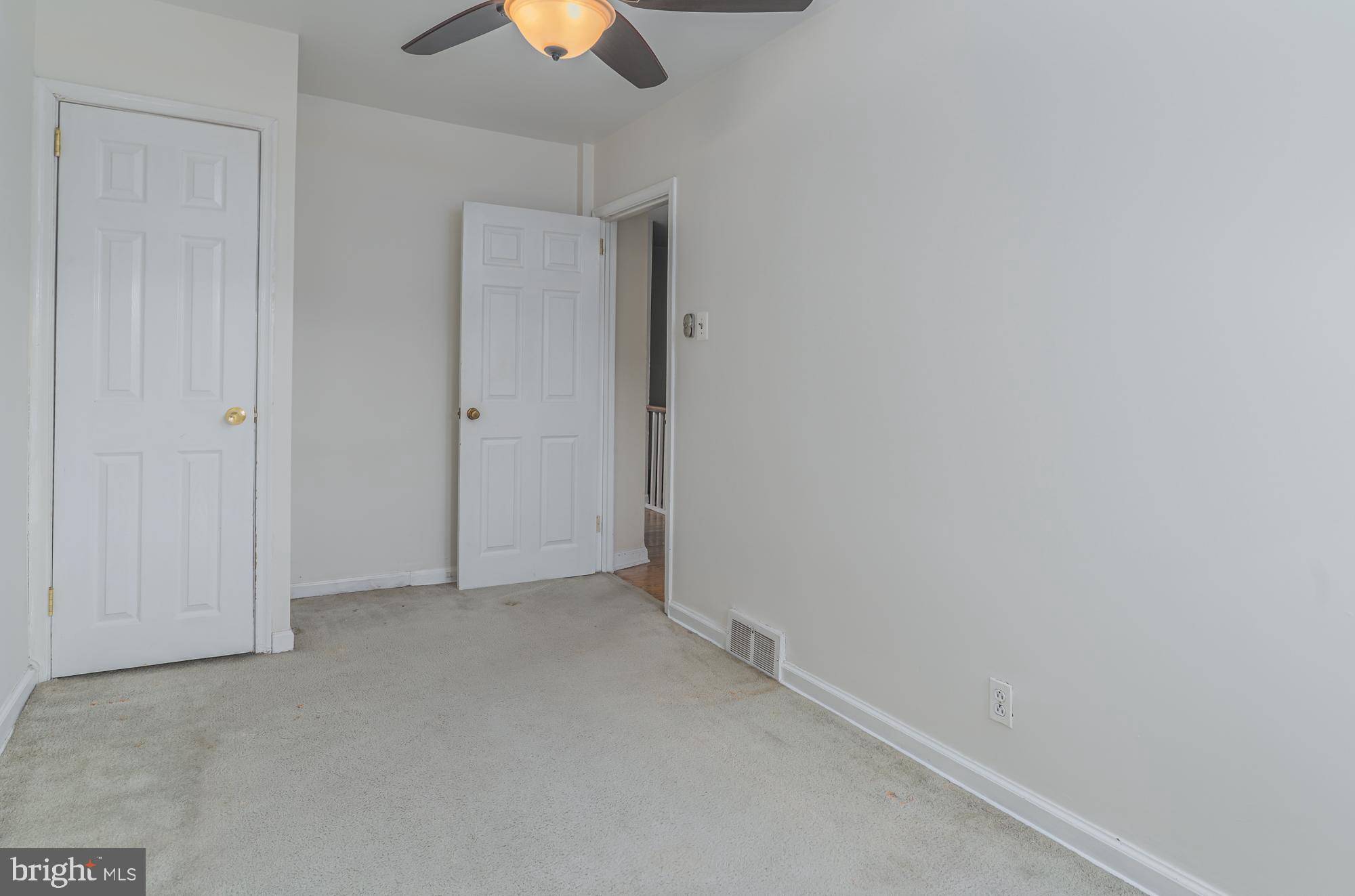 HOLMESBURG - Residential