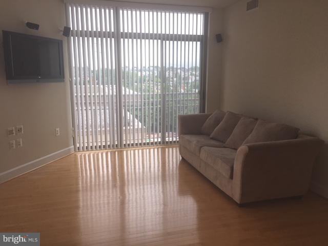 ECLIPSE ON CENTER PARK - Residential Lease