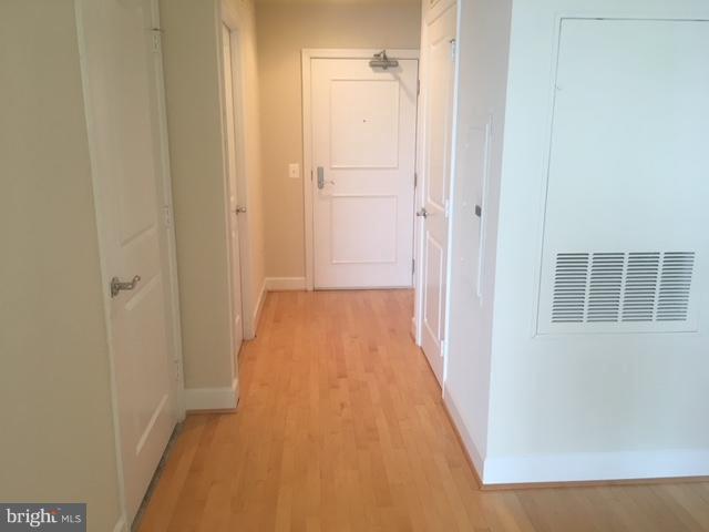 ECLIPSE ON CENTER PARK - Residential Lease