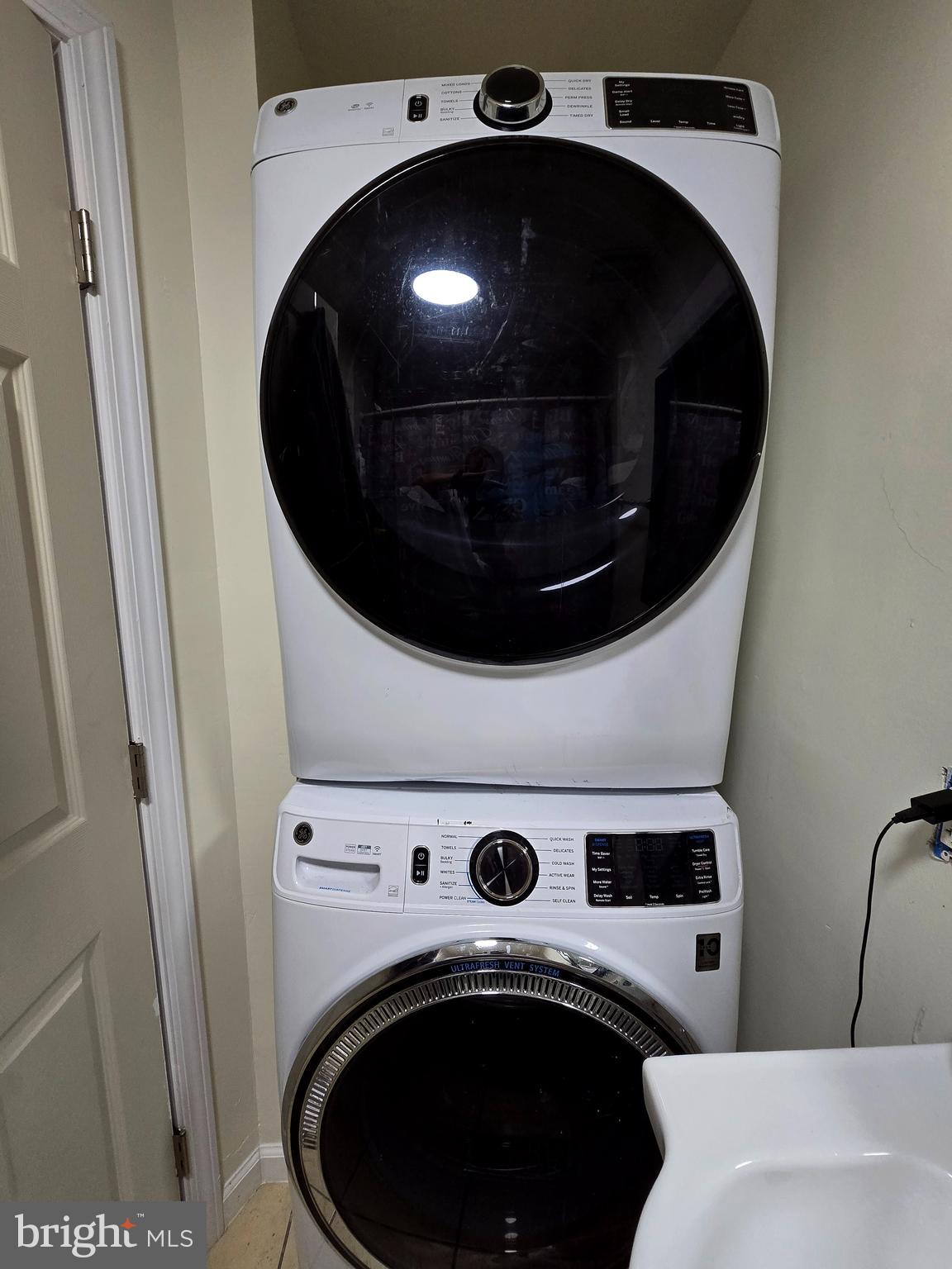 CAVALCADE - Residential Lease