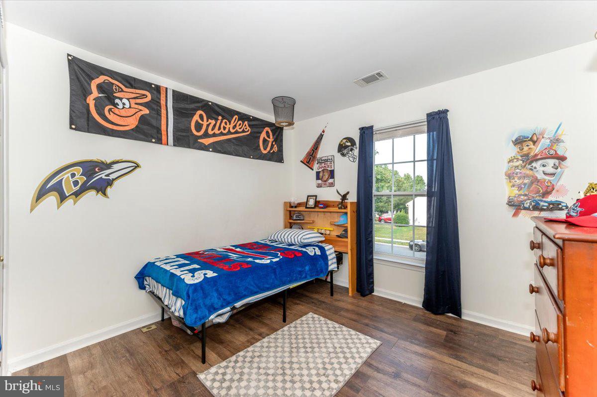 WEST FIELDS - Residential