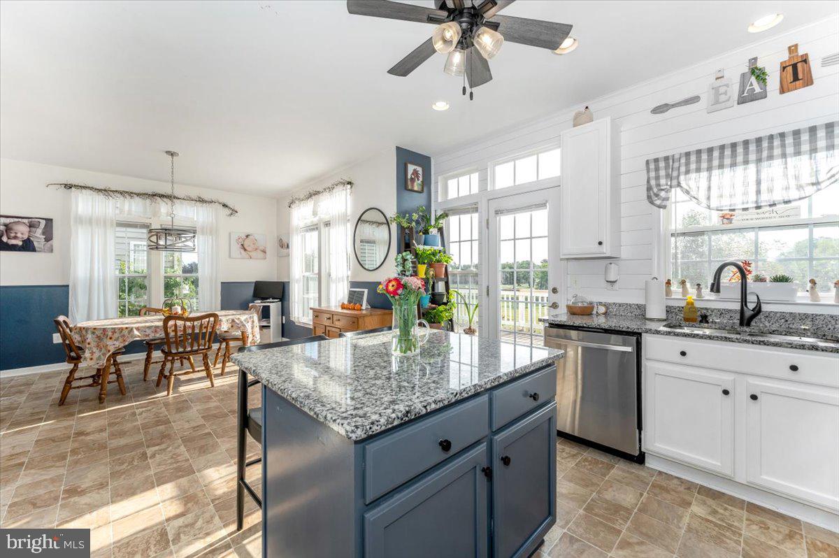 WEST FIELDS - Residential