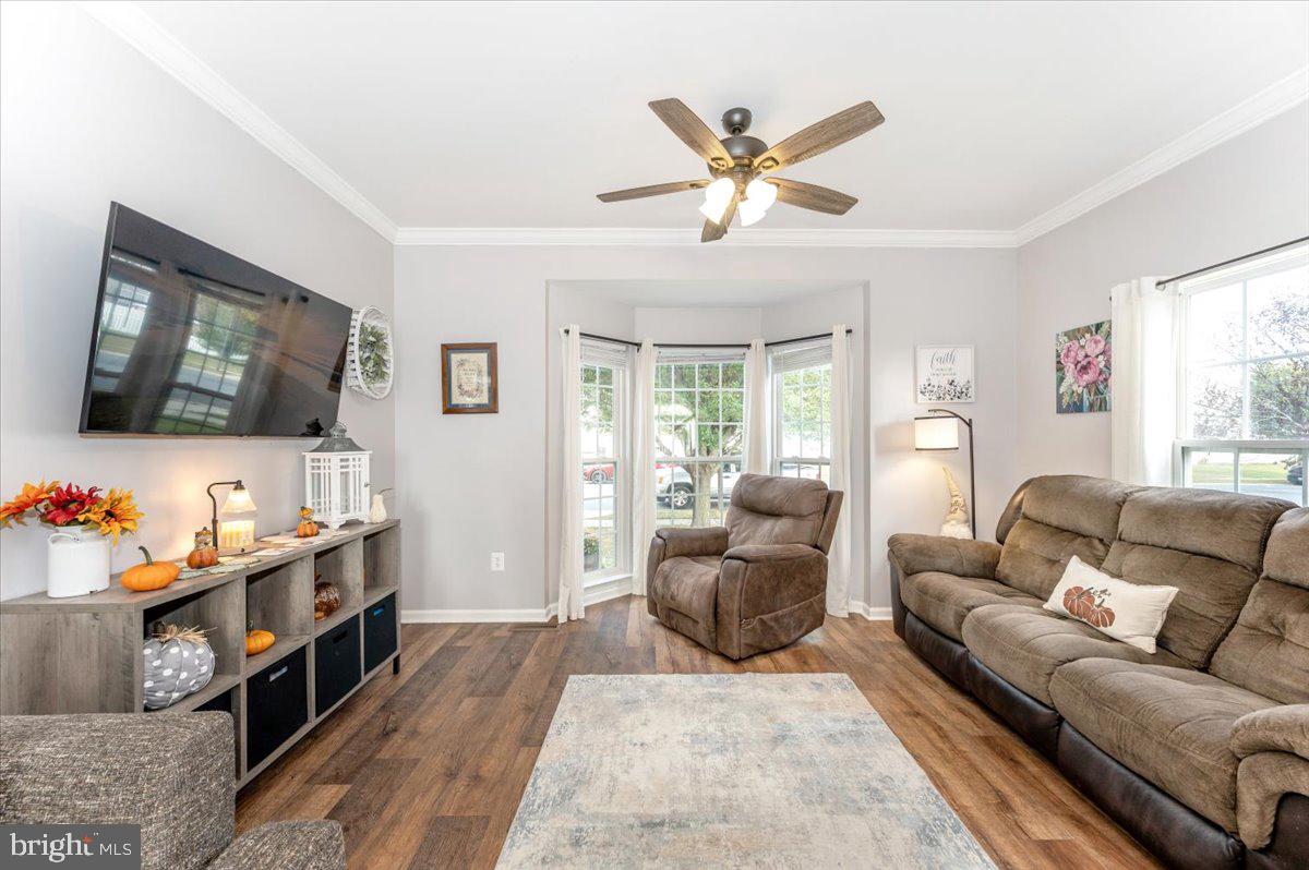 WEST FIELDS - Residential