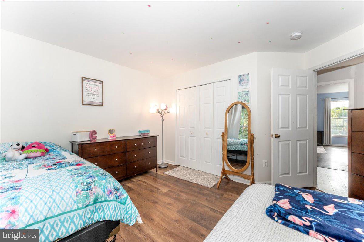 WEST FIELDS - Residential