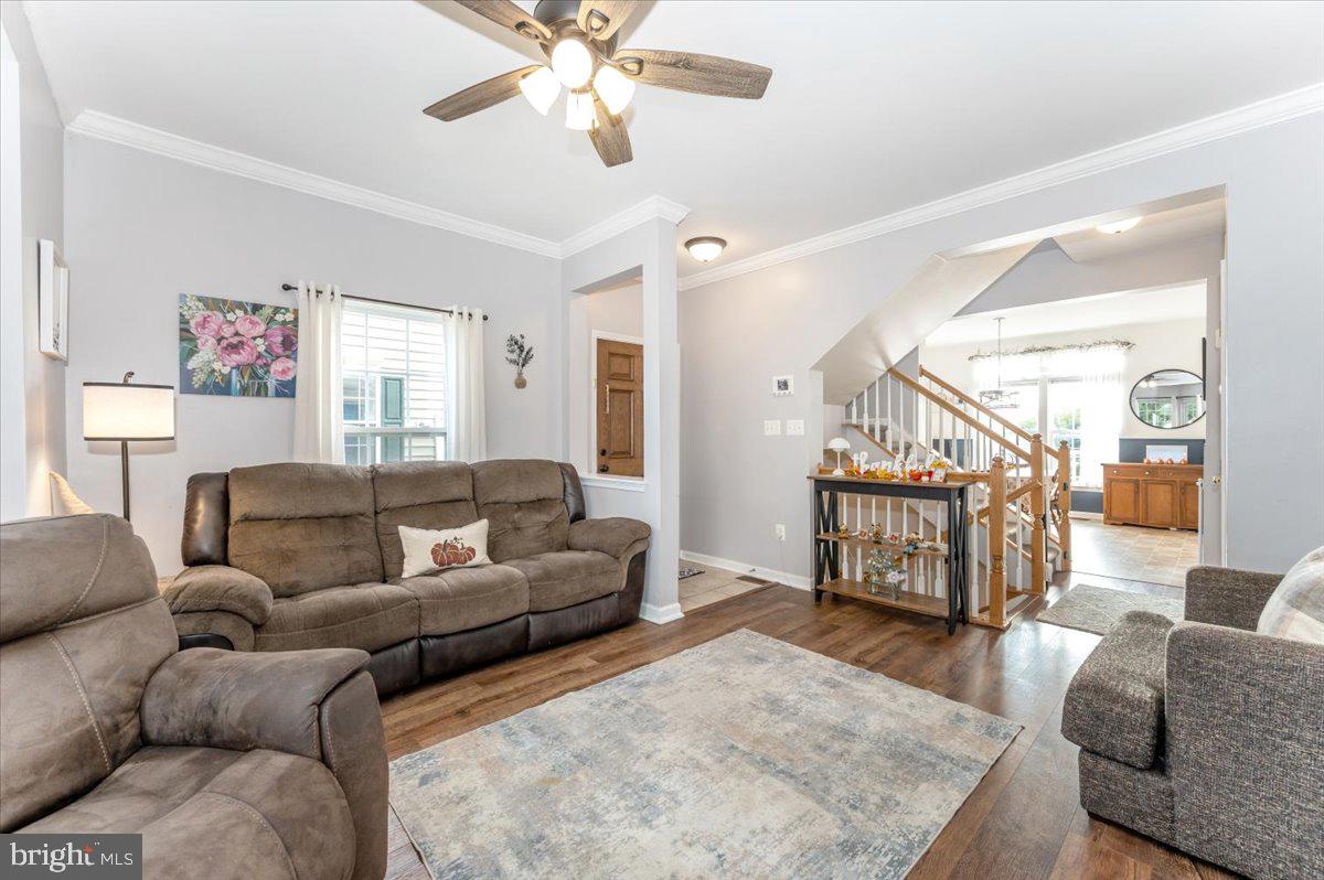 WEST FIELDS - Residential